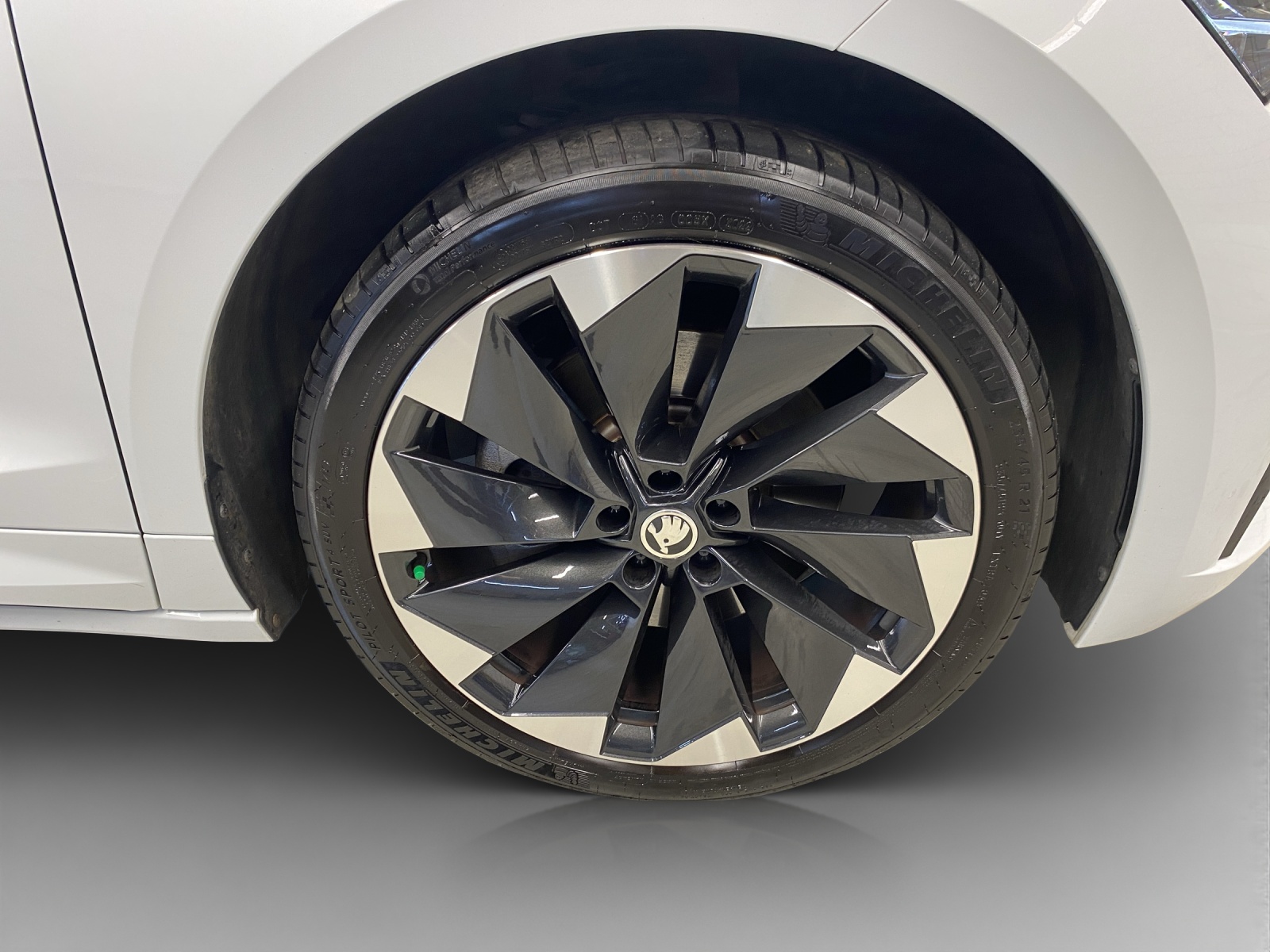 SKODA Enyaq iV 80x SportLine-image-15