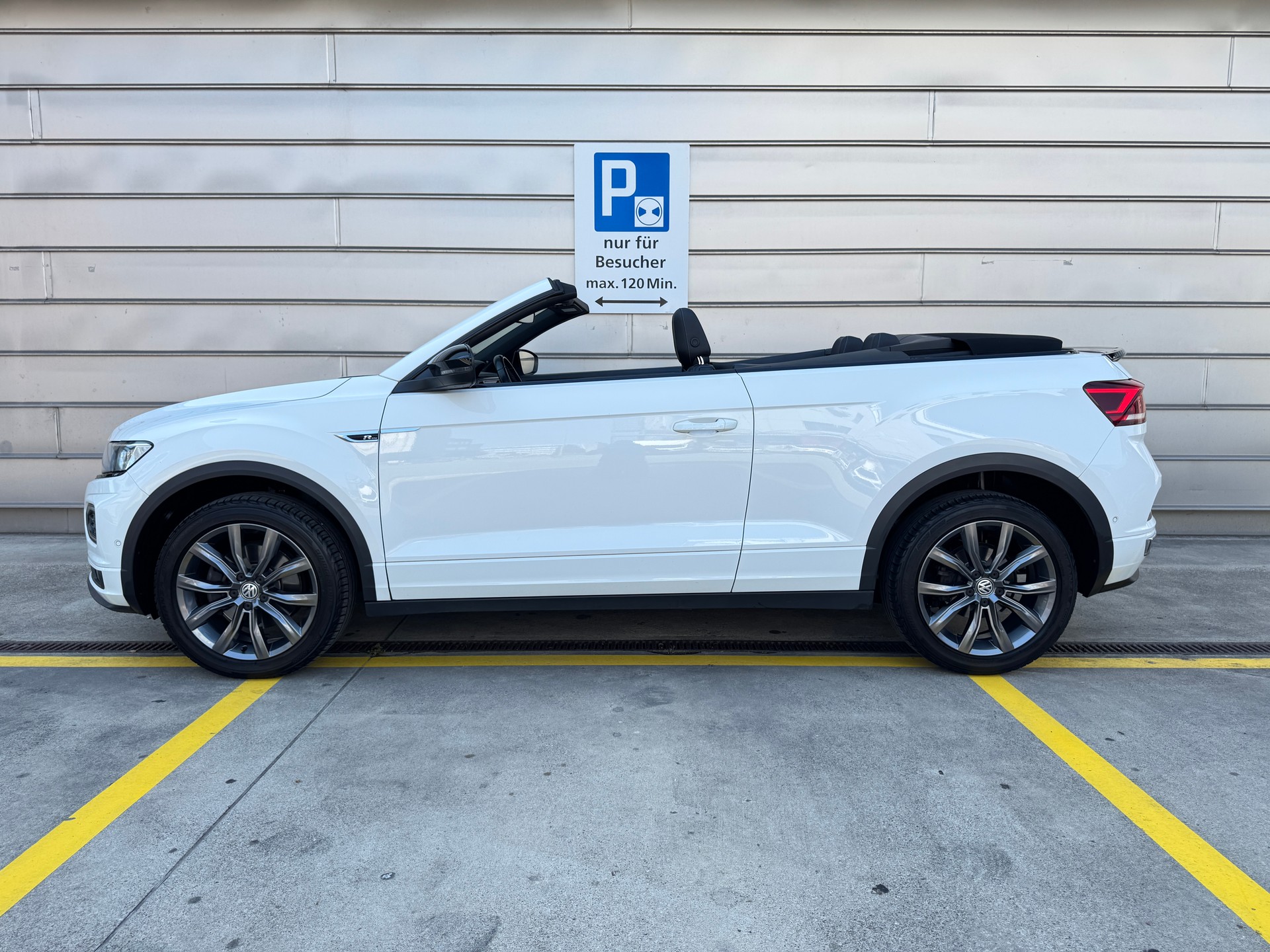 VW T-Roc Cabriolet 1.5 TSI EVO R-Line DSG-image-1