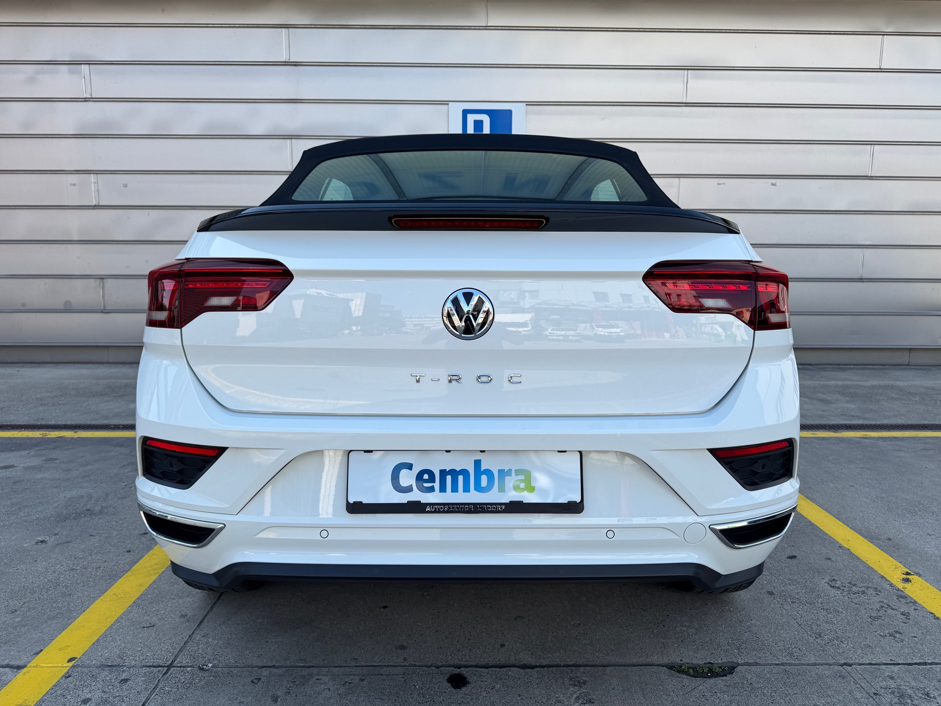 VW T-Roc Cabriolet 1.5 TSI EVO R-Line DSG-image-4