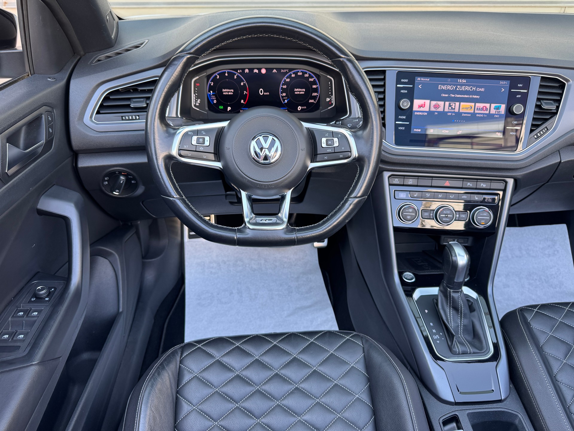 VW T-Roc Cabriolet 1.5 TSI EVO R-Line DSG-image-8
