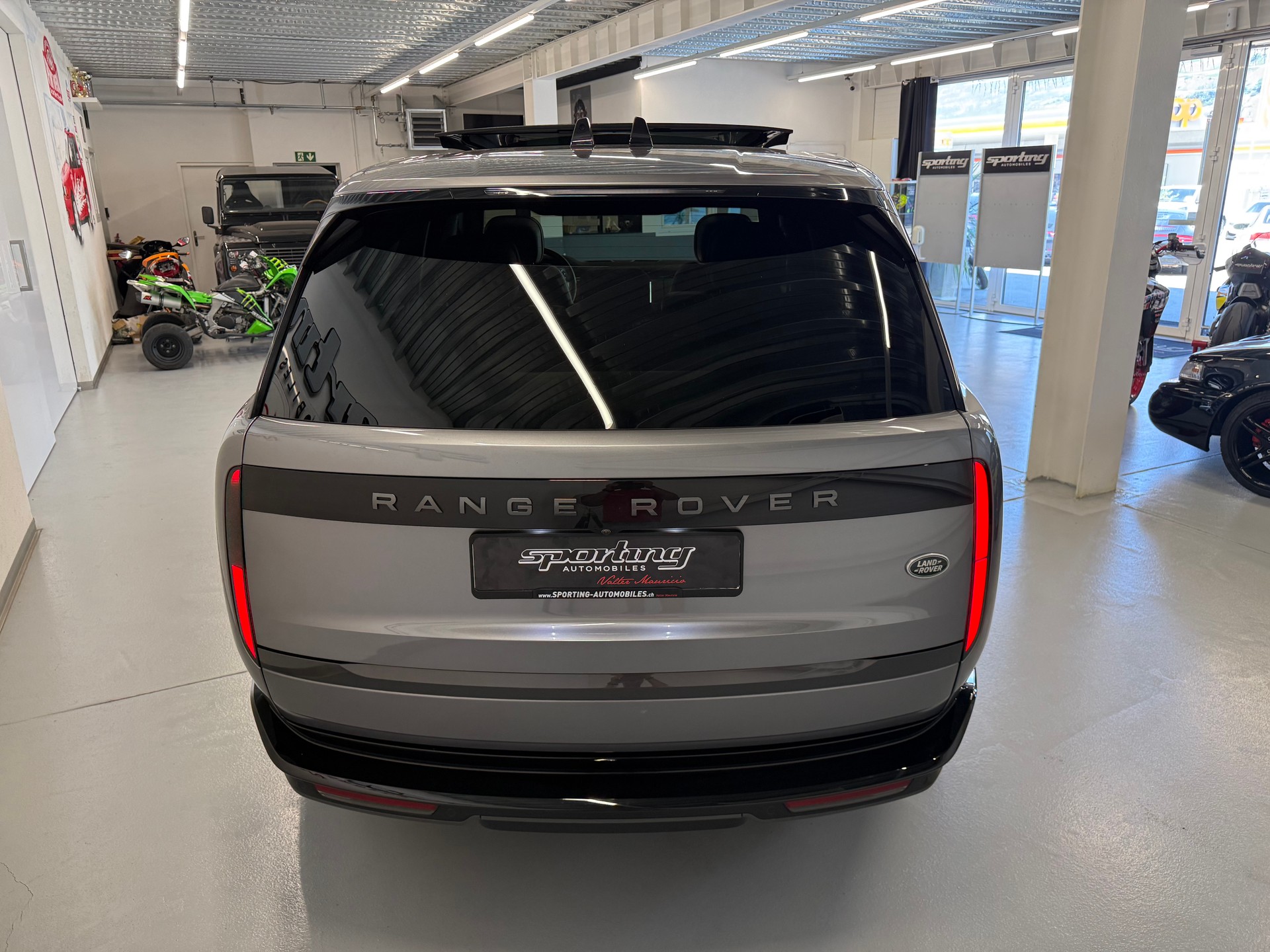 LAND ROVER Range Rover P510e Si6 PHEV HSE Automatic-image-6