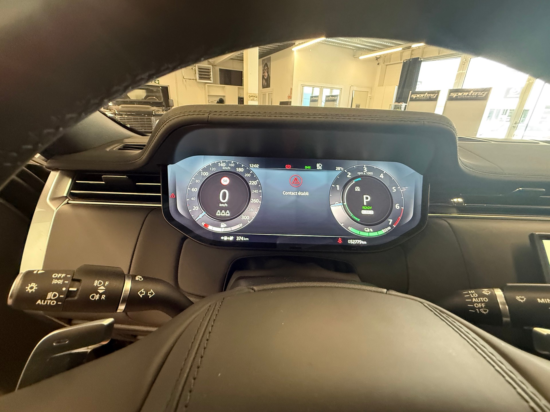 LAND ROVER Range Rover P510e Si6 PHEV HSE Automatic-image-19