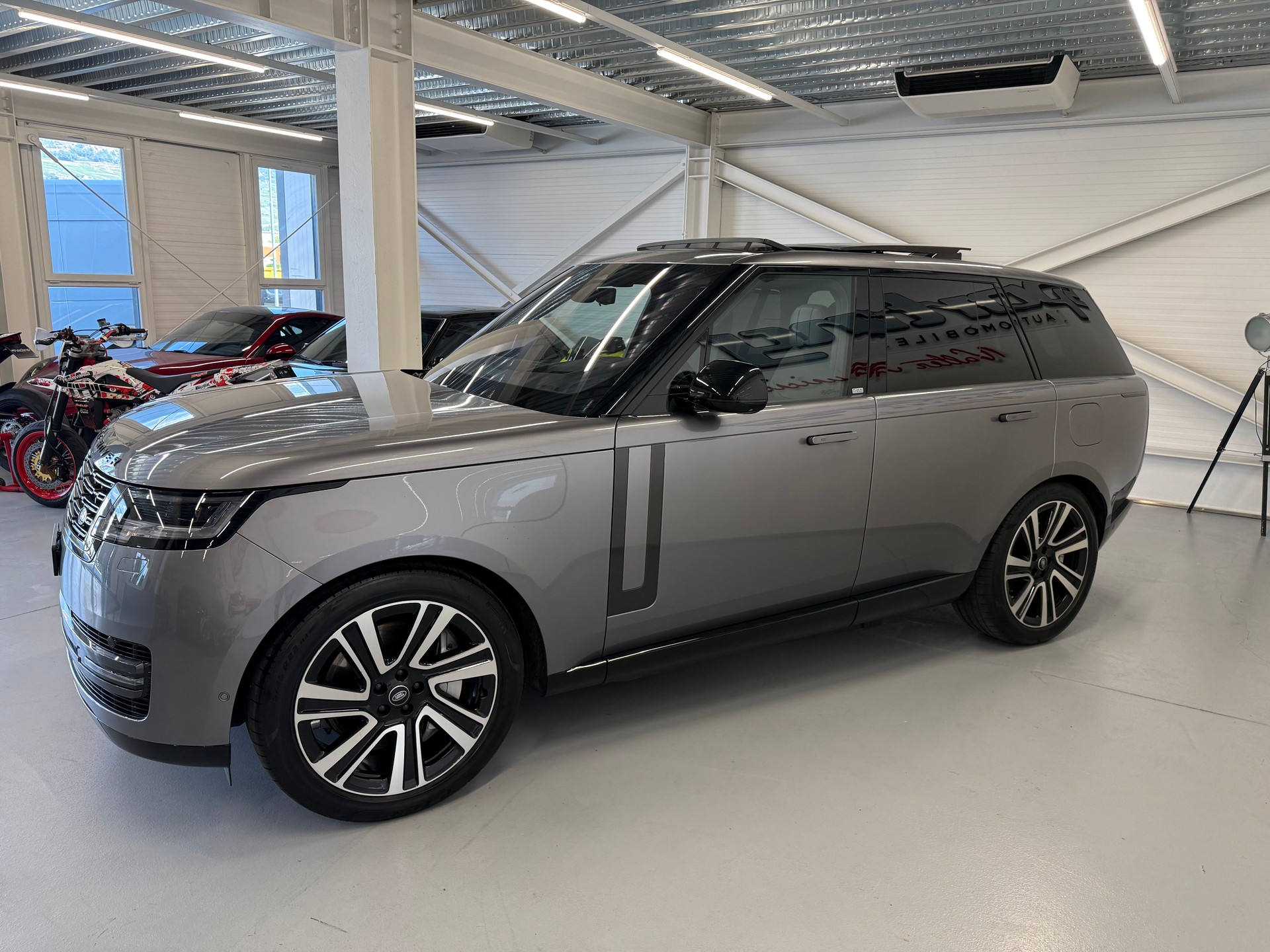 LAND ROVER Range Rover P510e Si6 PHEV HSE Automatic-image-9