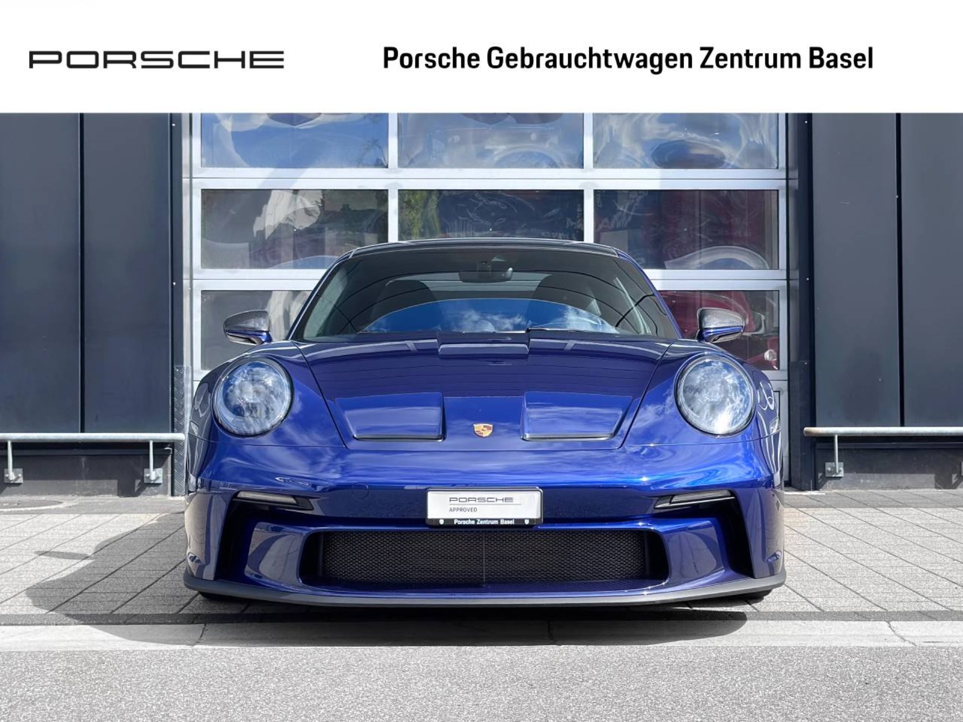 PORSCHE 911 GT3 mit Touring-Paket-image-6
