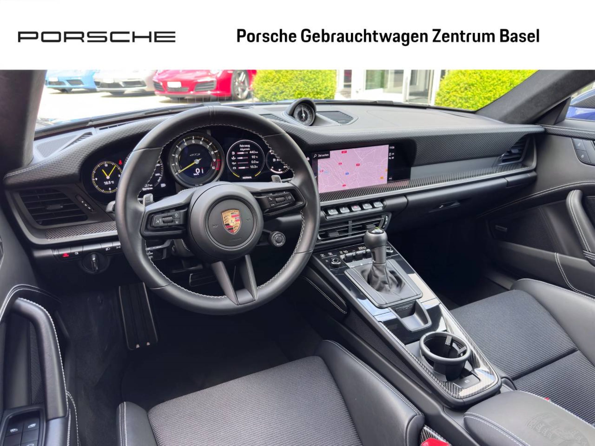 PORSCHE 911 GT3 mit Touring-Paket-image-3