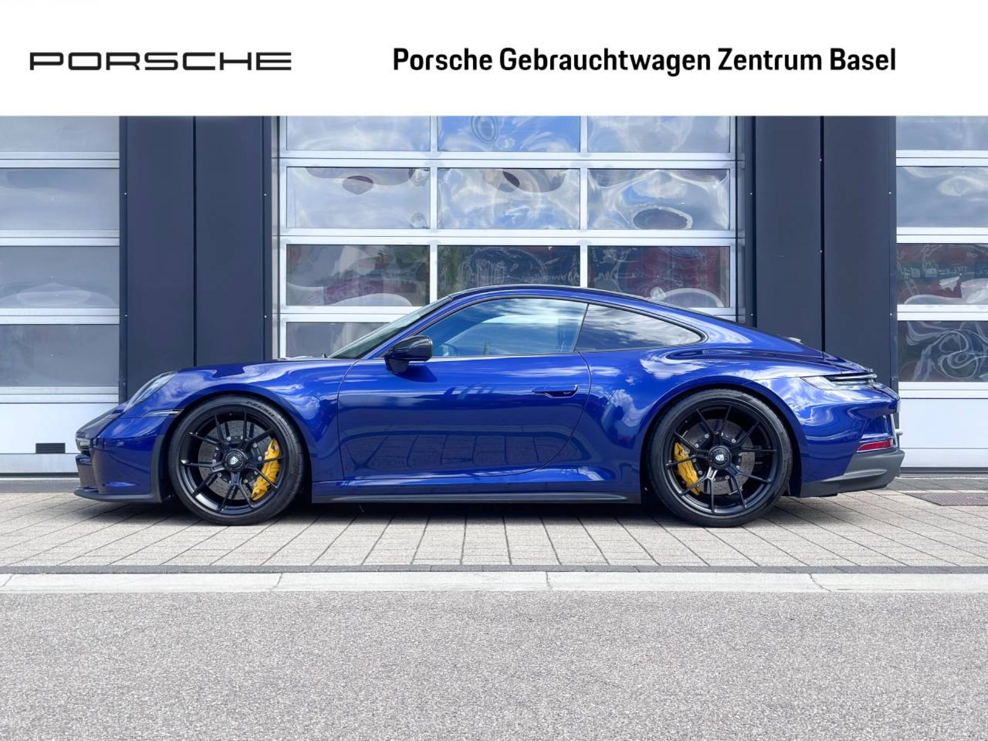 PORSCHE 911 GT3 mit Touring-Paket-image-1