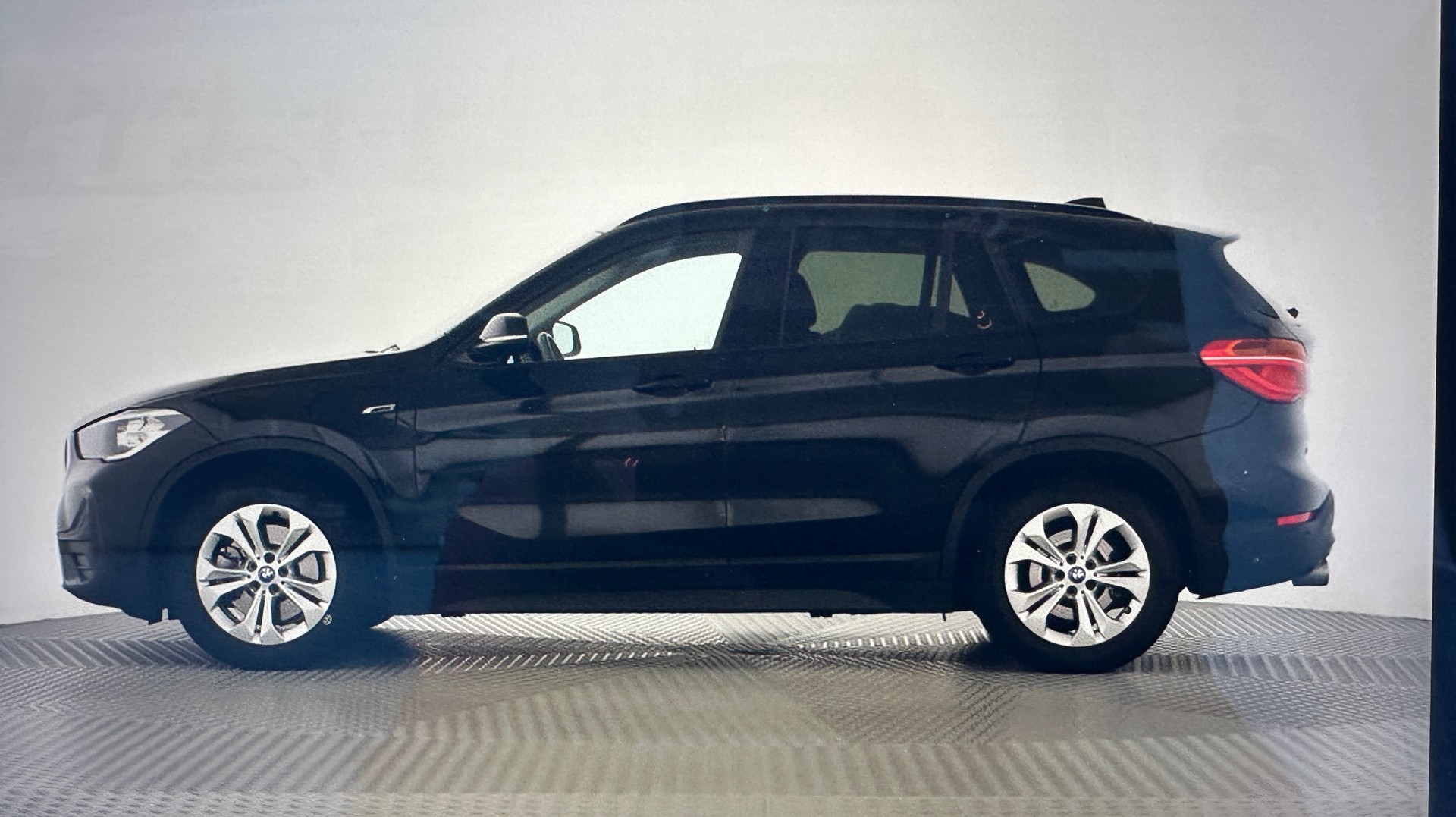 BMW X1 xDrive 25e Steptronic-image-2