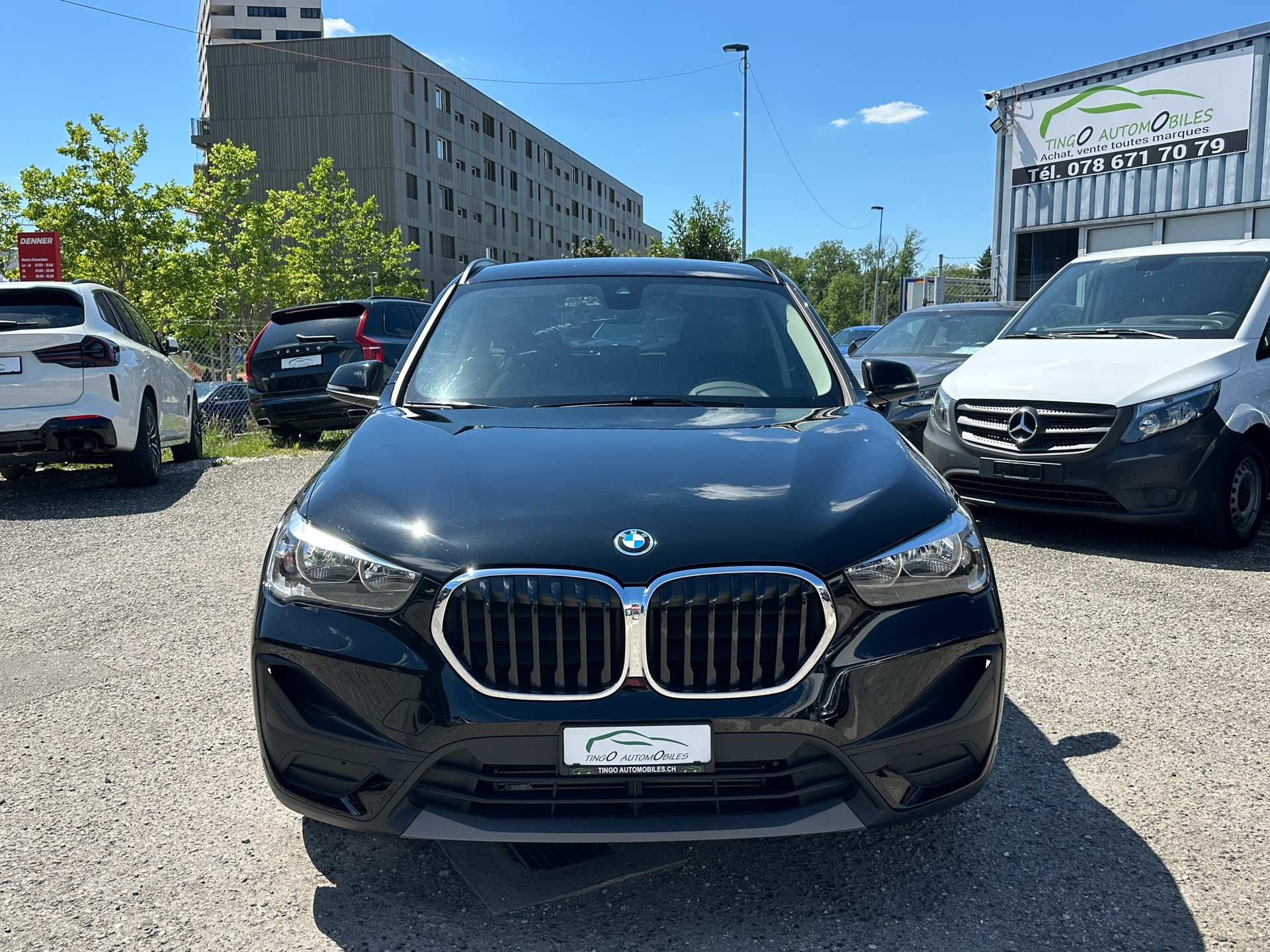 BMW X1 xDrive 25e Steptronic-showroom-element-1