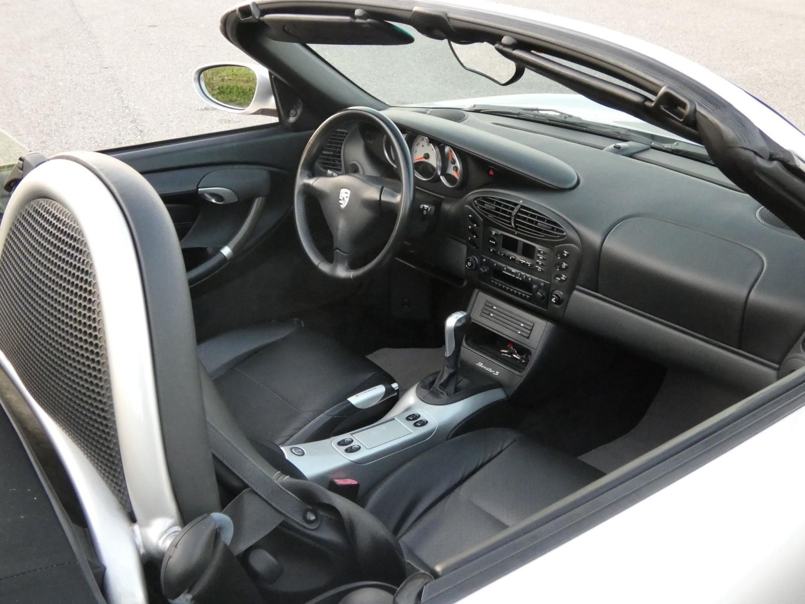 PORSCHE 3.2 S-image-4