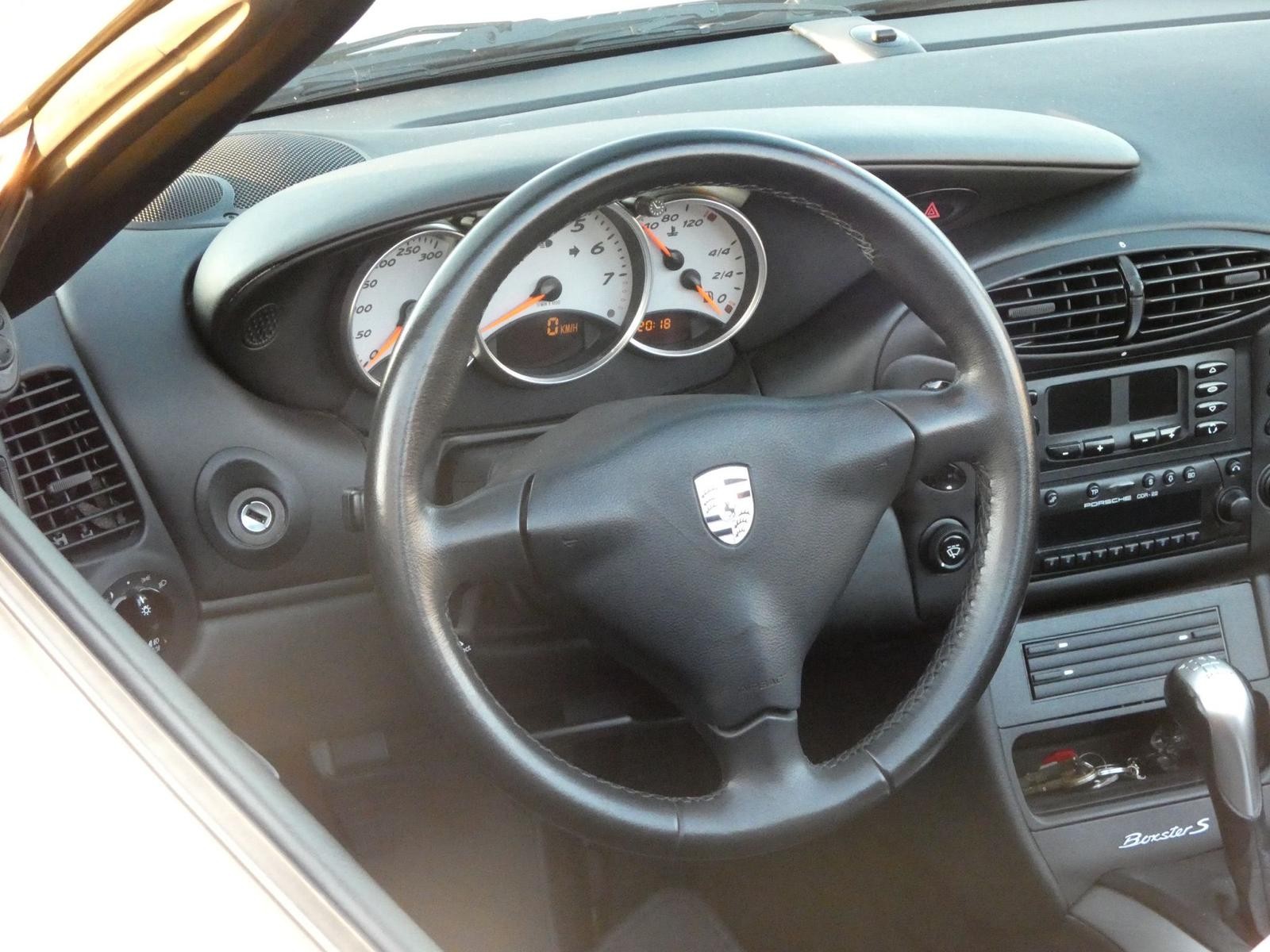 PORSCHE 3.2 S-image-5
