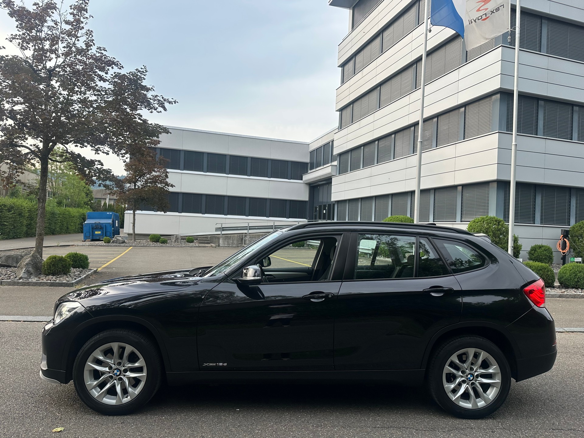 BMW X1 xDrive 18d Sport Line Steptronic-image-7