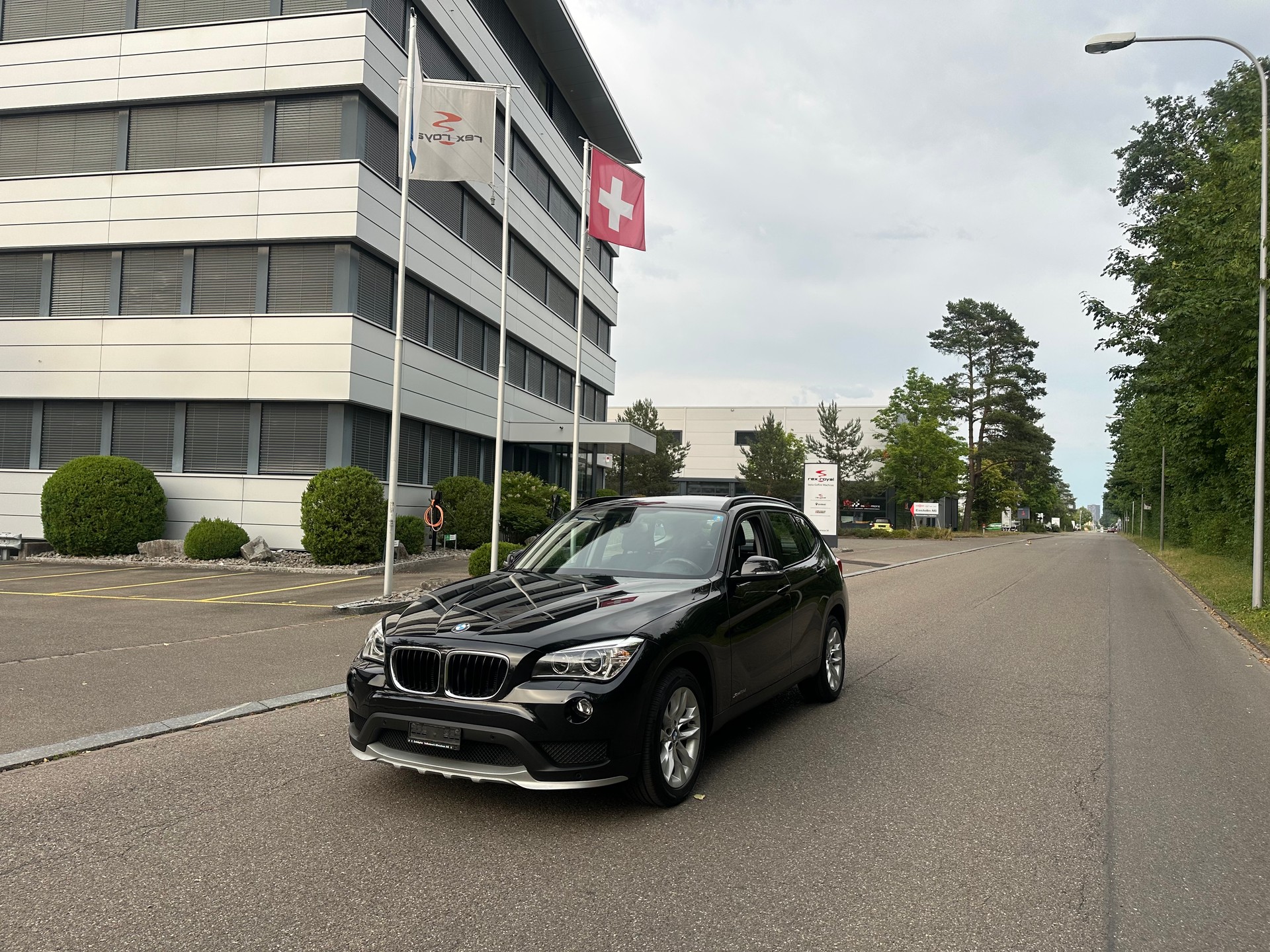 BMW X1 xDrive 18d Sport Line Steptronic-image-0