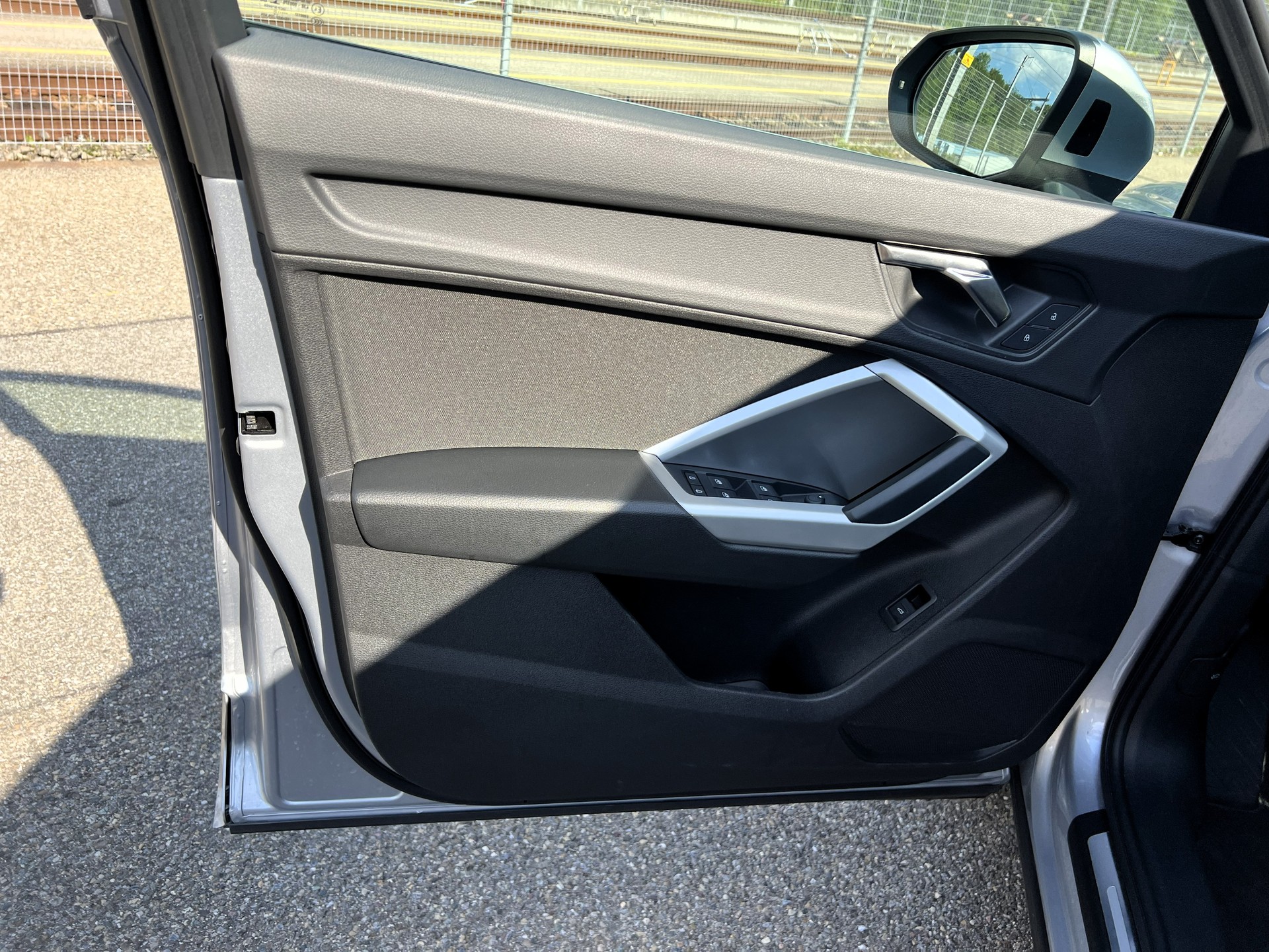 AUDI Q3 40 TDI advanced Attraction quattro S-tronic-image-17