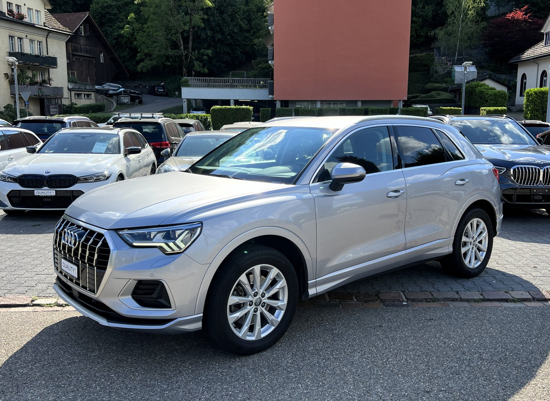 AUDI Q3 40 TDI advanced Attraction quattro S-tronic-image-0
