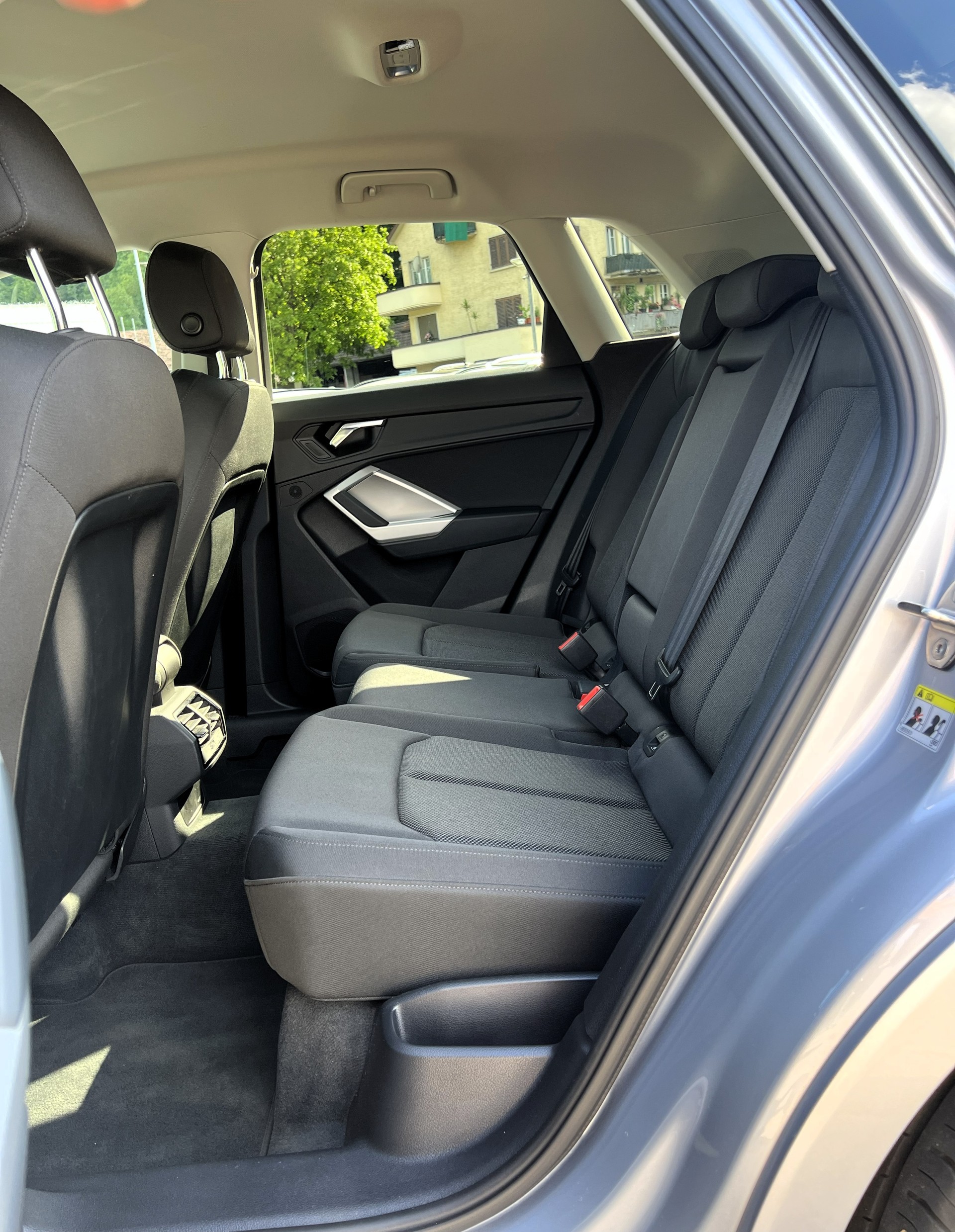 AUDI Q3 40 TDI advanced Attraction quattro S-tronic-image-13