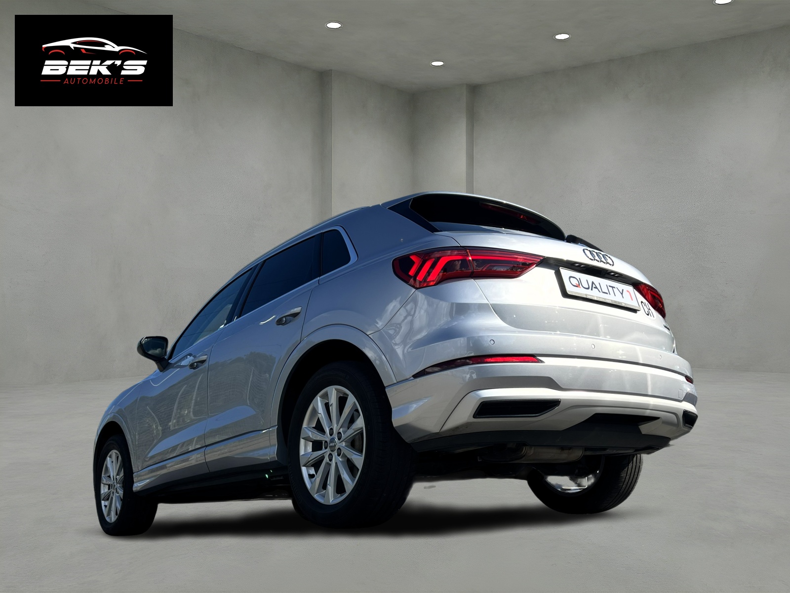 AUDI Q3 40 TDI advanced Attraction quattro S-tronic-image-9