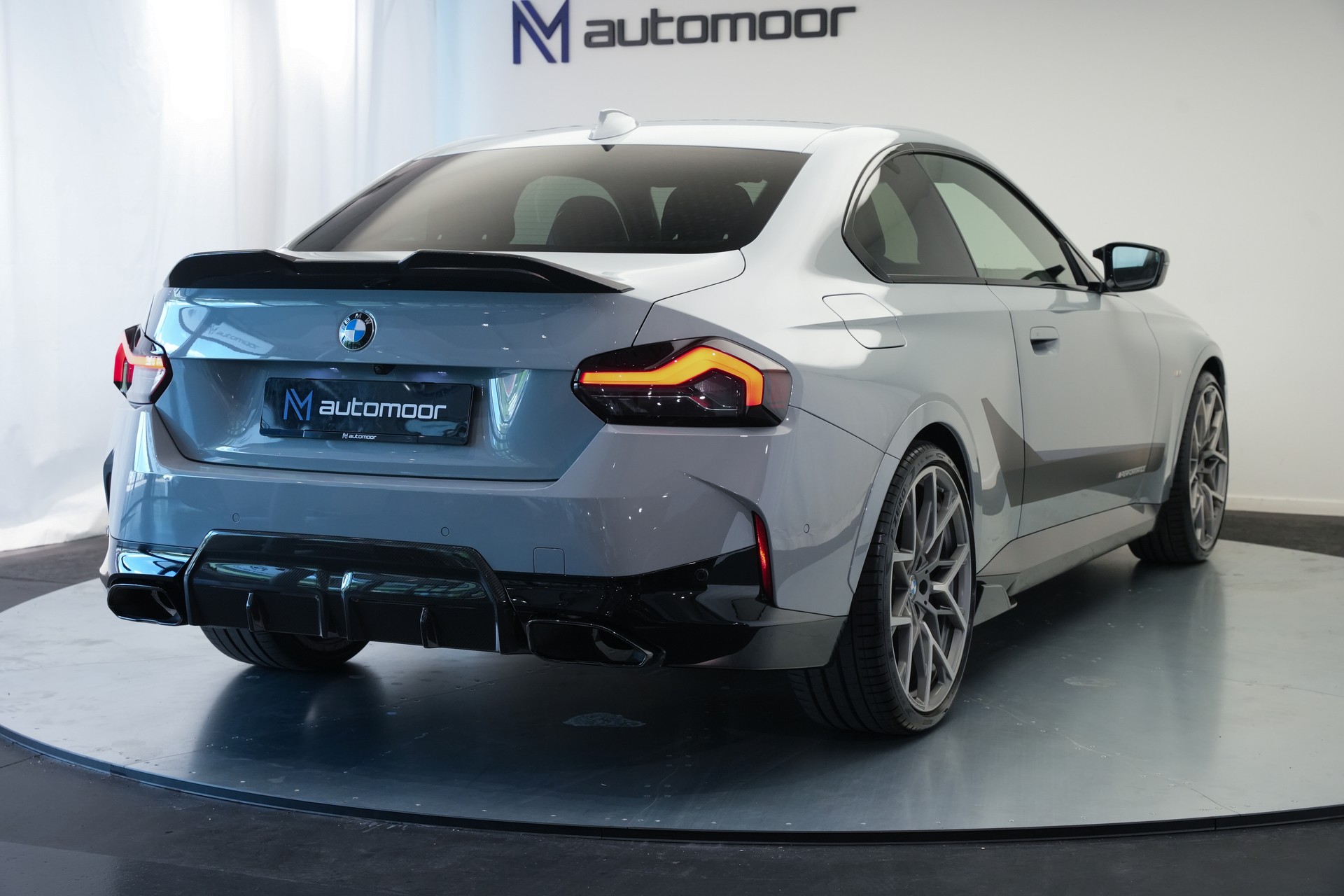 BMW M240i xDrive Steptronic *M Performance Kit* *Carbon*-image-38
