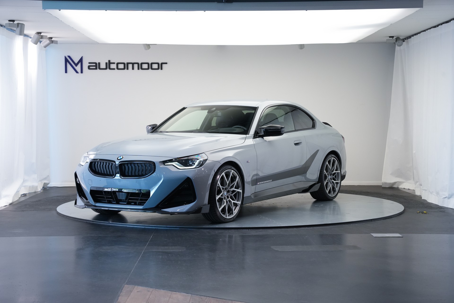 BMW M240i xDrive Steptronic *M Performance Kit* *Carbon*-image-0