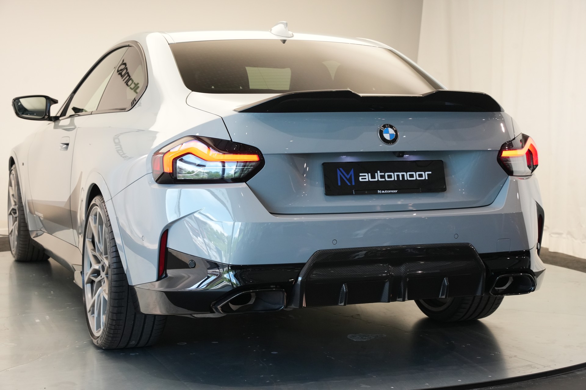 BMW M240i xDrive Steptronic *M Performance Kit* *Carbon*-image-34