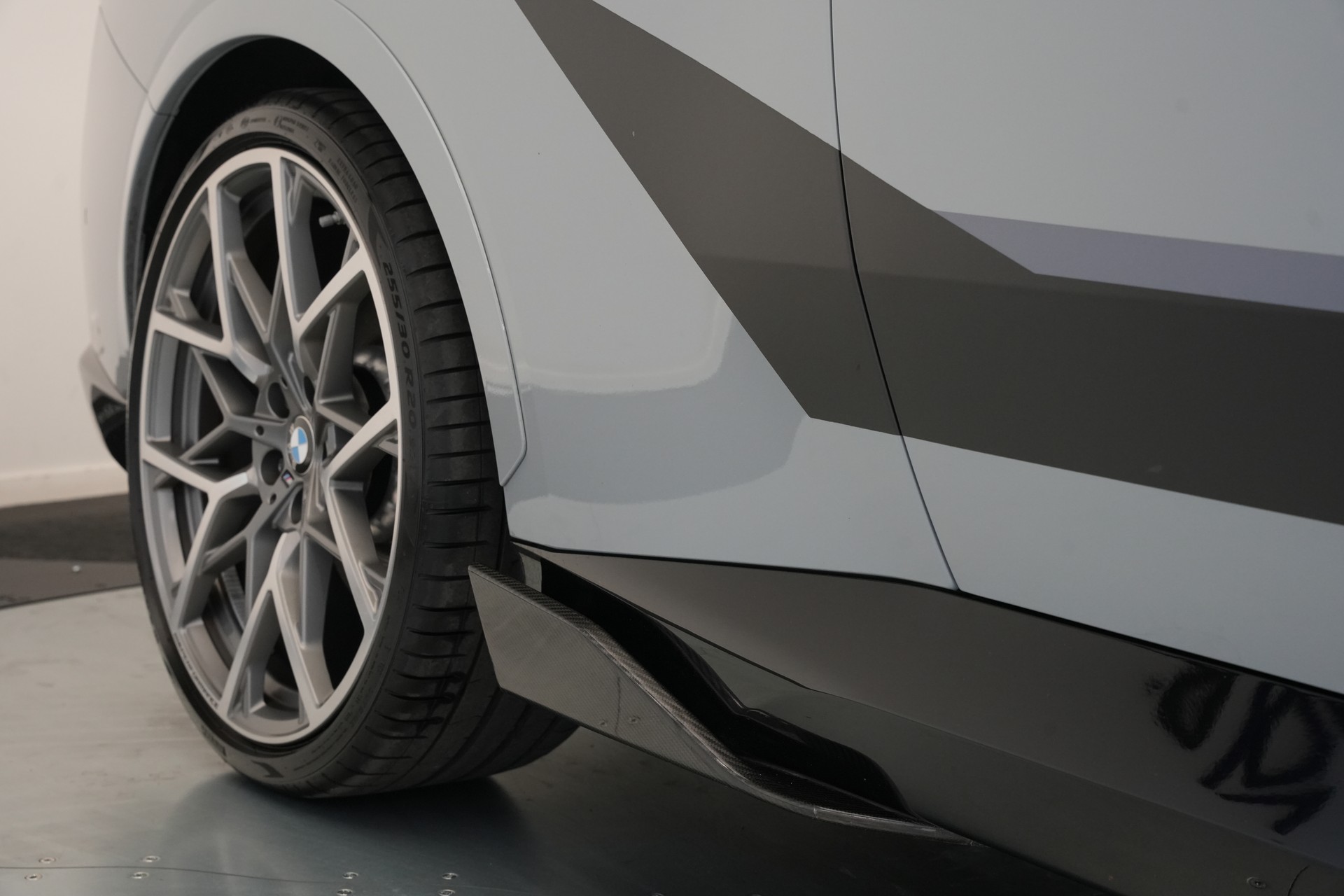 BMW M240i xDrive Steptronic *M Performance Kit* *Carbon*-image-44