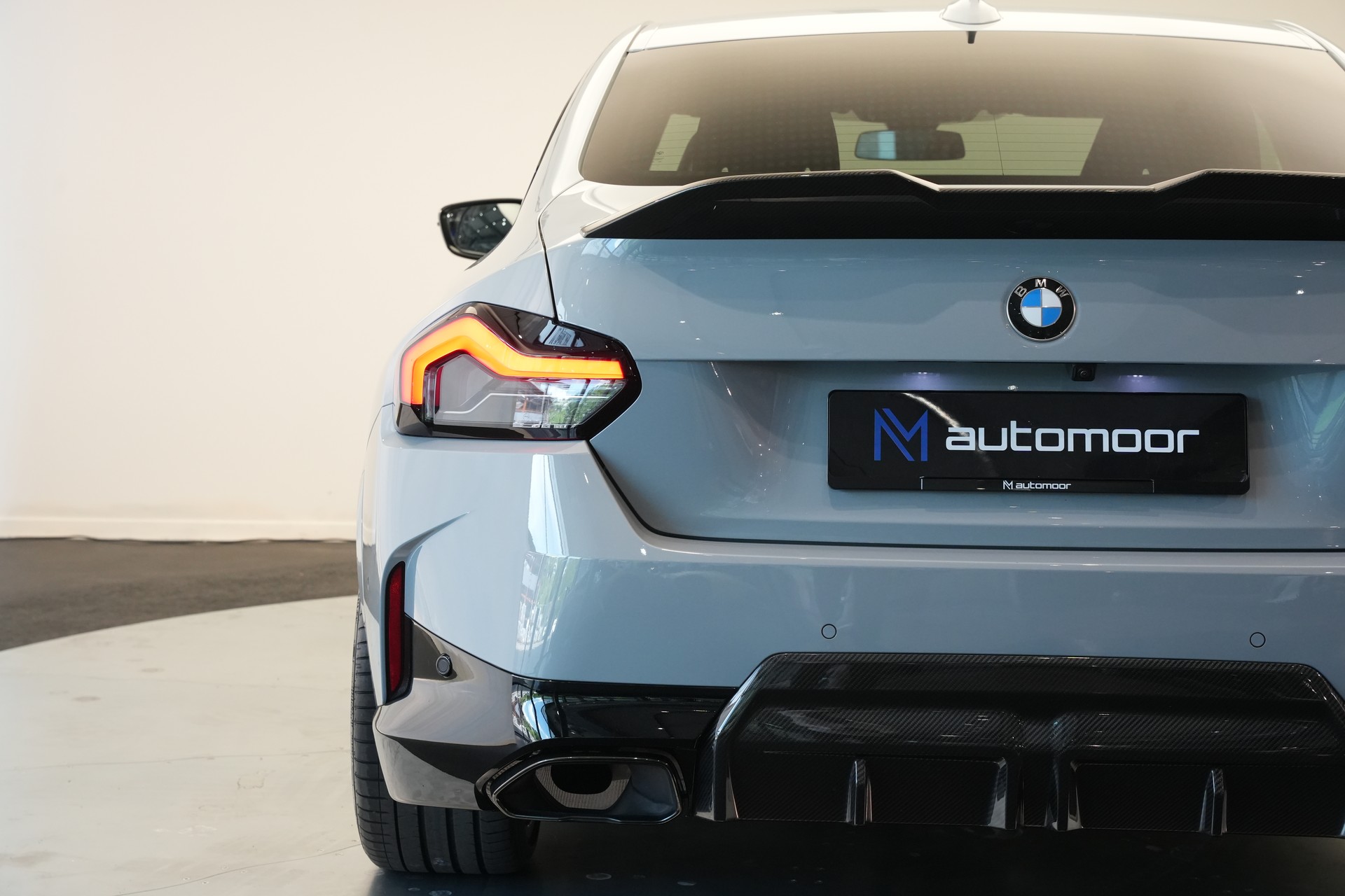 BMW M240i xDrive Steptronic *M Performance Kit* *Carbon*-image-33