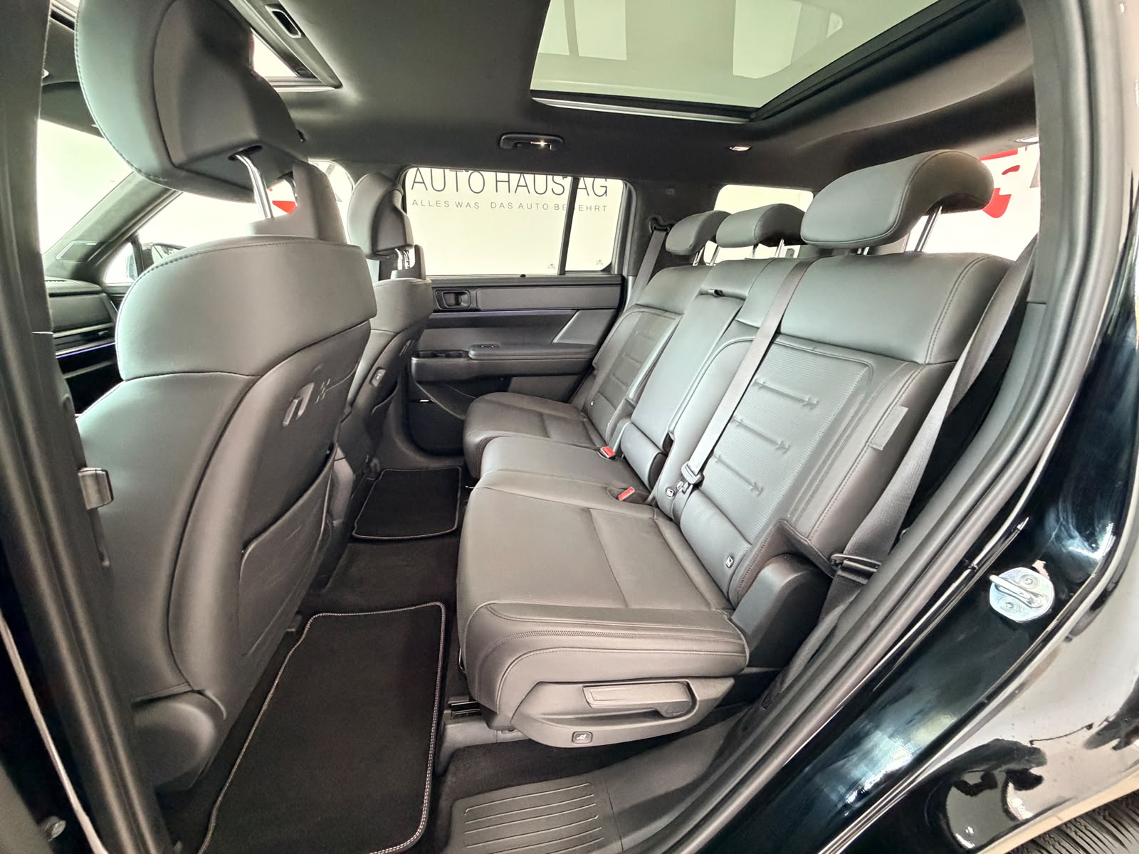 HYUNDAI Santa Fe 1.6 T-GDi HEV Calligraphy 4WD Automatic*7 Plätzer*Vollaustattung*5 Jahre Werksgarantie*CH Fahrzeug*-image-20