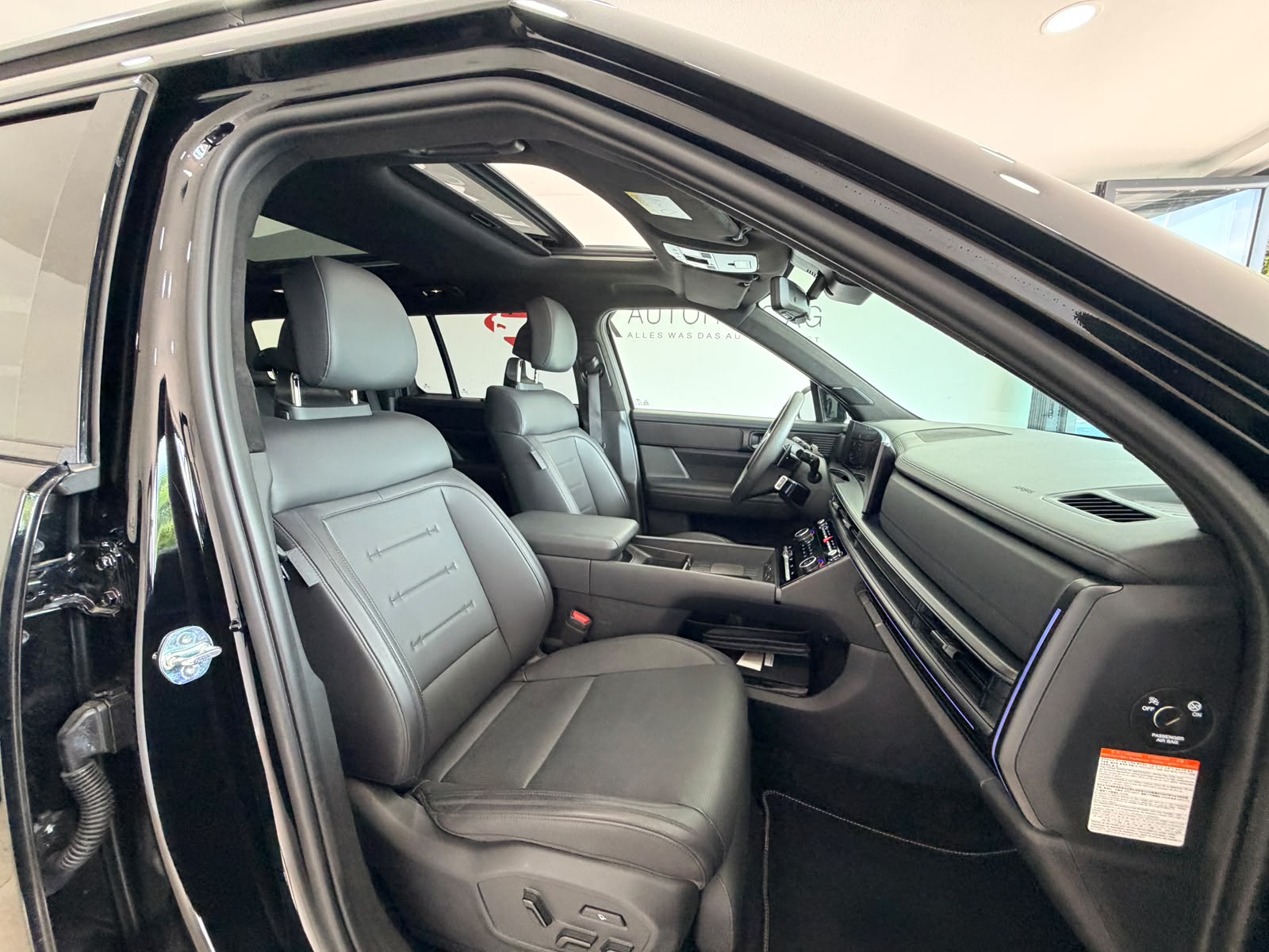 HYUNDAI Santa Fe 1.6 T-GDi HEV Calligraphy 4WD Automatic*7 Plätzer*Vollaustattung*5 Jahre Werksgarantie*CH Fahrzeug*-image-22