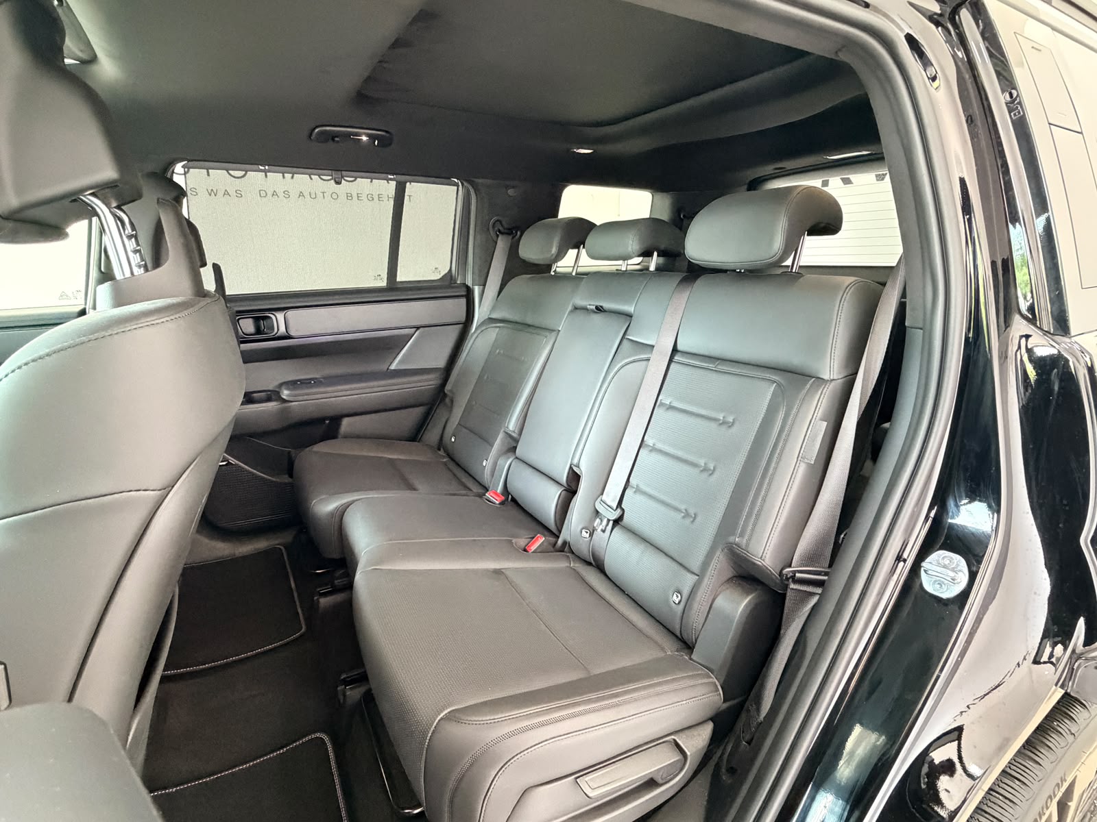 HYUNDAI Santa Fe 1.6 T-GDi HEV Calligraphy 4WD Automatic*7 Plätzer*Vollaustattung*5 Jahre Werksgarantie*CH Fahrzeug*-image-18