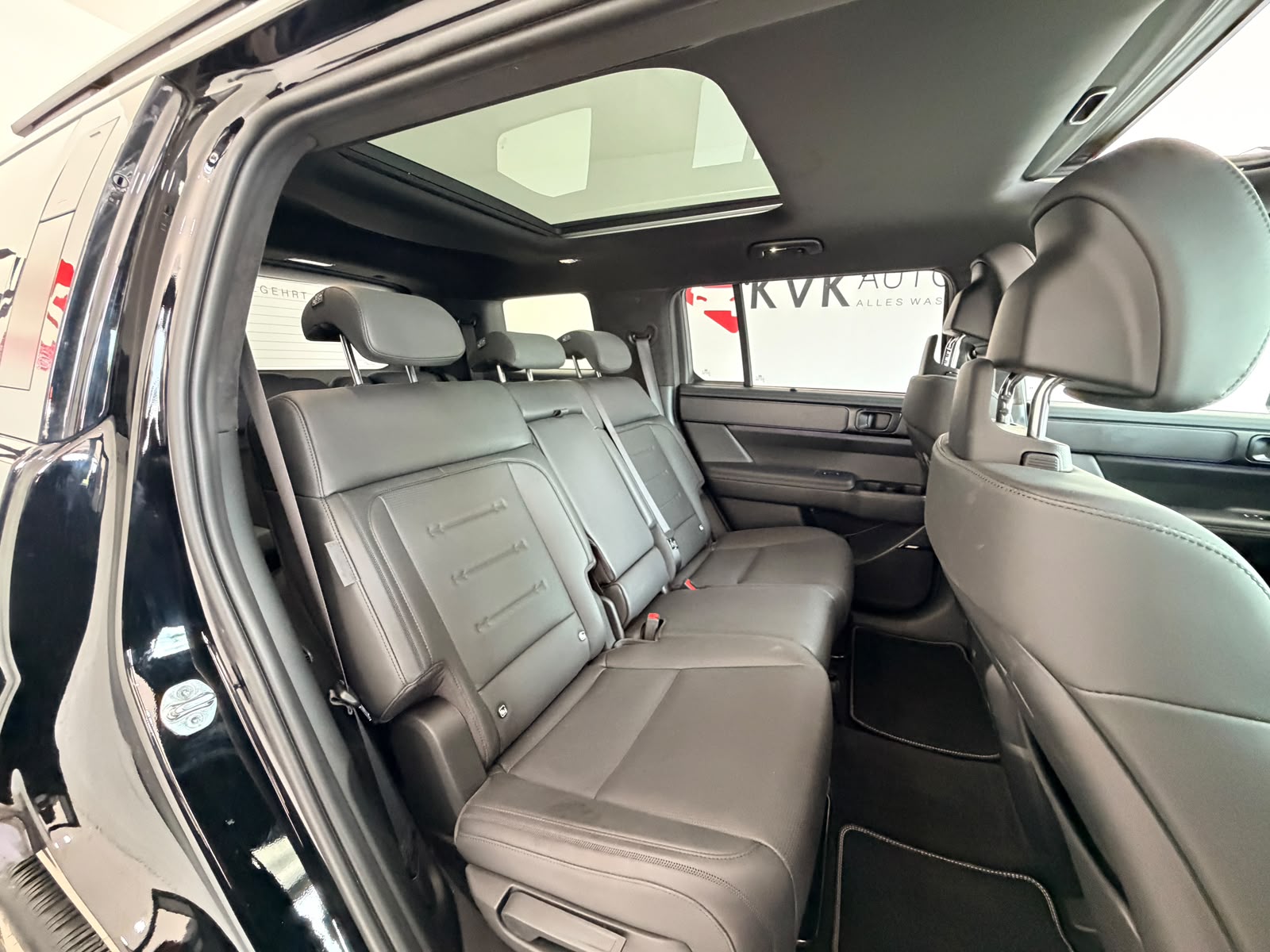 HYUNDAI Santa Fe 1.6 T-GDi HEV Calligraphy 4WD Automatic*7 Plätzer*Vollaustattung*5 Jahre Werksgarantie*CH Fahrzeug*-image-28