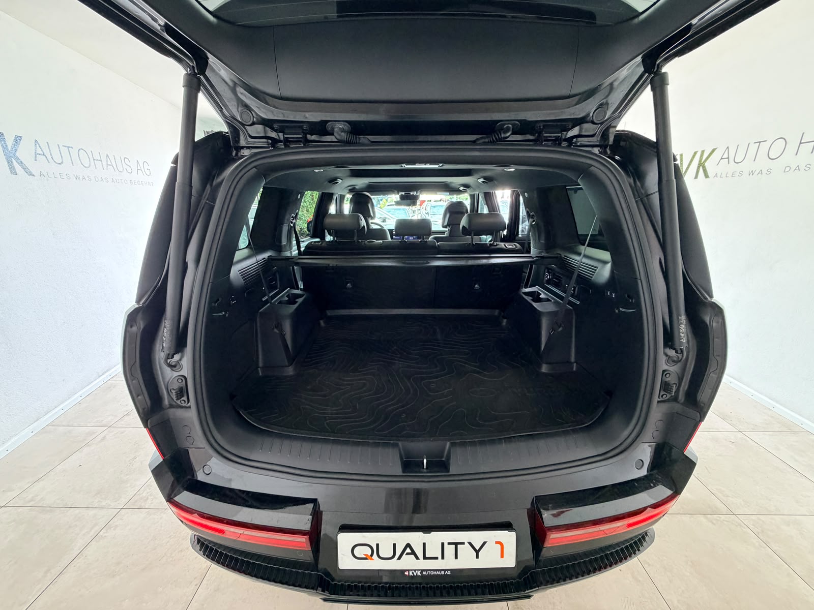 HYUNDAI Santa Fe 1.6 T-GDi HEV Calligraphy 4WD Automatic*7 Plätzer*Vollaustattung*5 Jahre Werksgarantie*CH Fahrzeug*-image-7