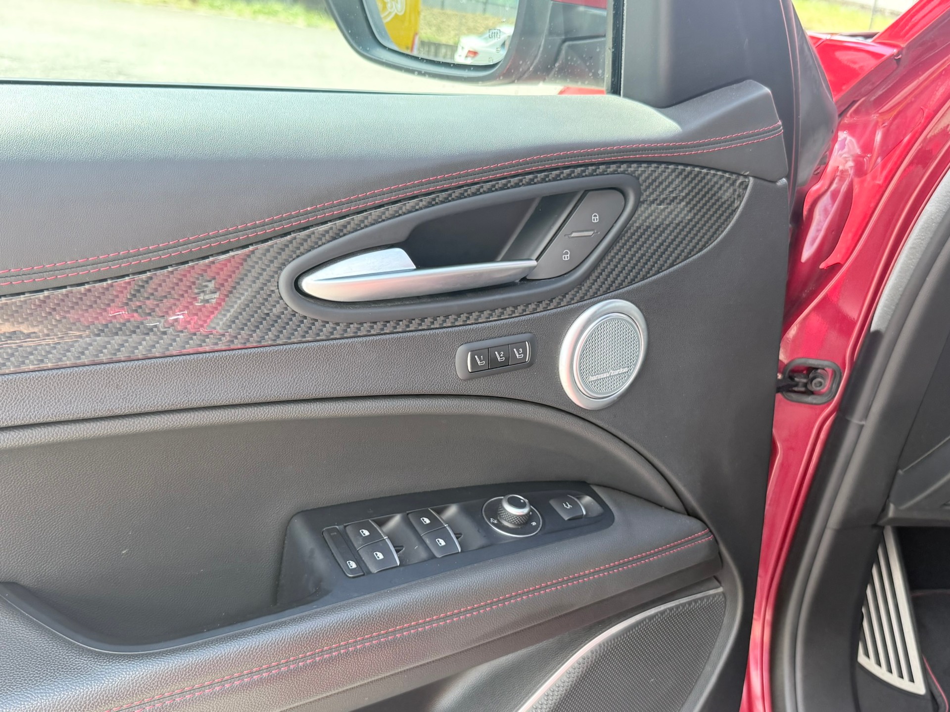ALFA ROMEO Stelvio 2.9 V6 Quadrifoglio Q4 Automatic-image-18