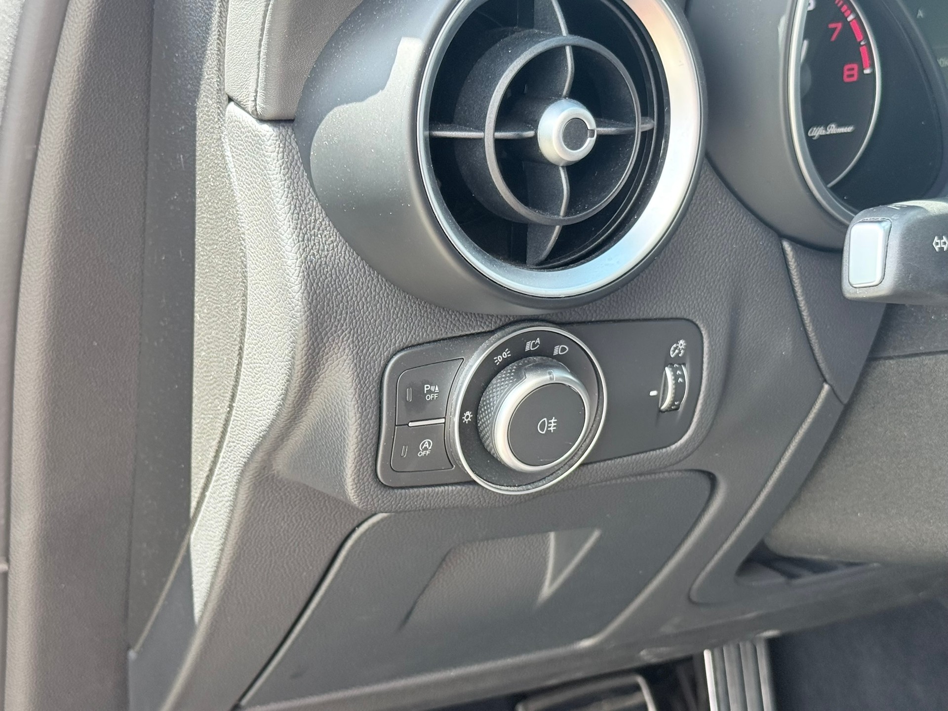 ALFA ROMEO Stelvio 2.9 V6 Quadrifoglio Q4 Automatic-image-21