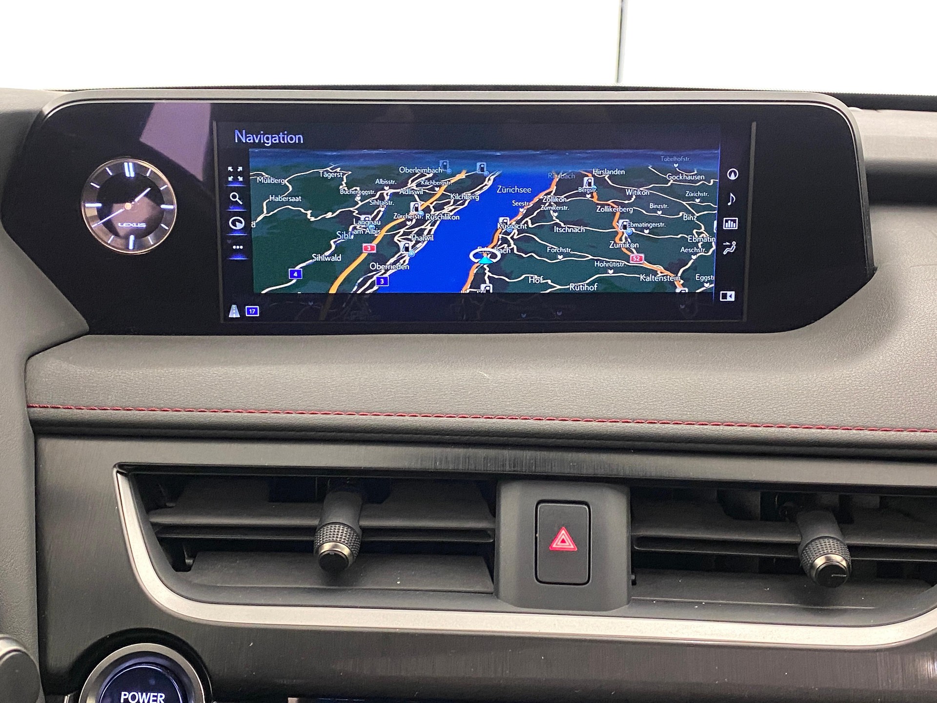 LEXUS UX 250h F-Sport-image-9