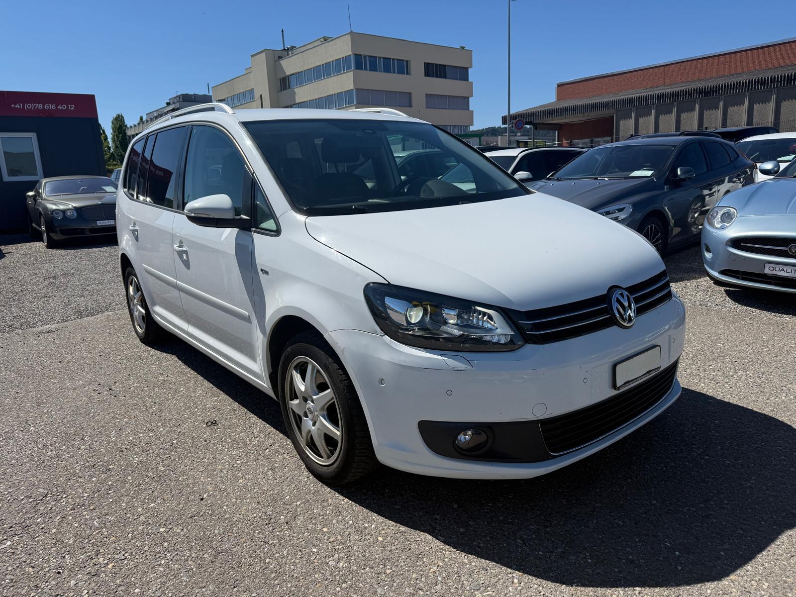 VW Touran 1.4 TSI 140 Trendline-image-2