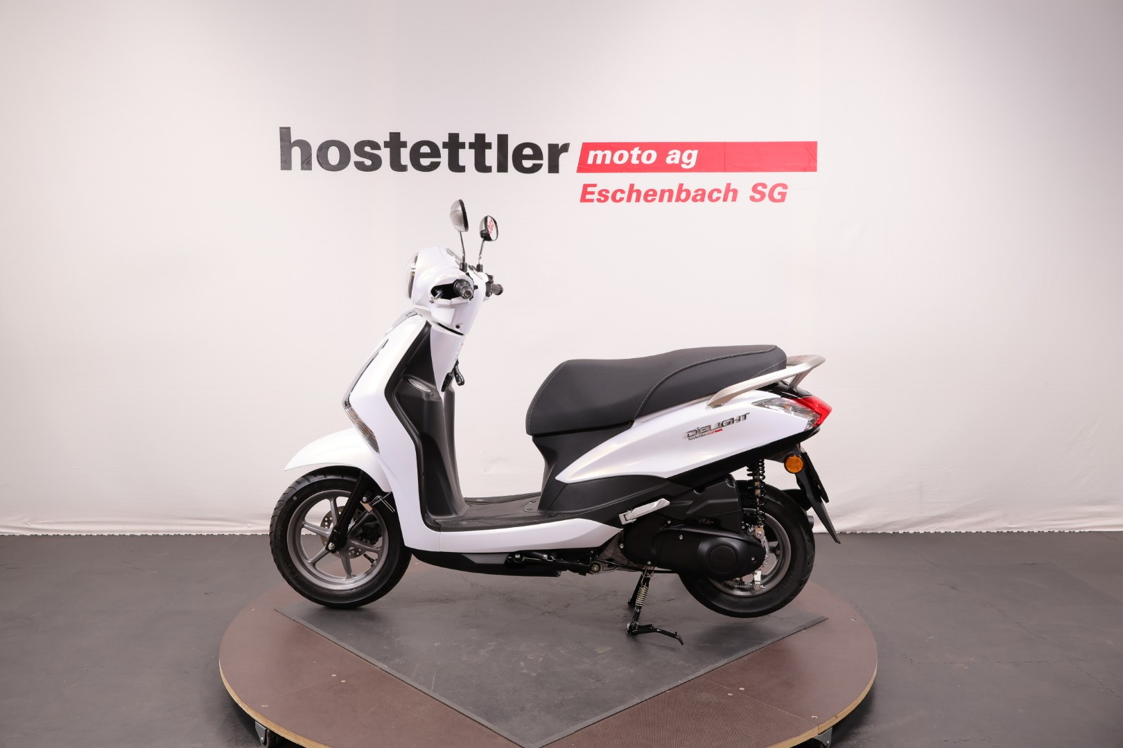 YAMAHA D'elight-showroom-element-3