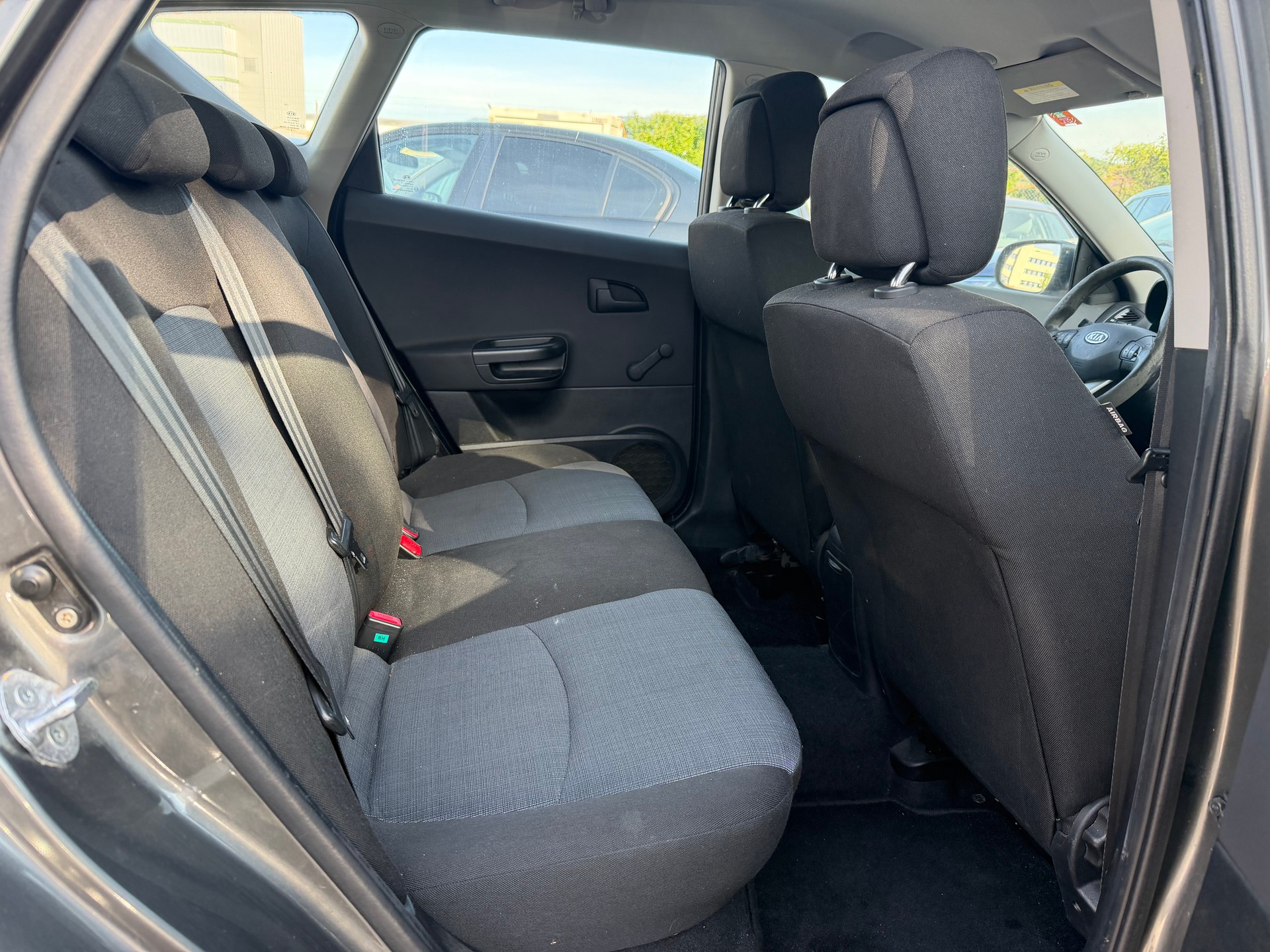 KIA Cee'd Sporty Wagon 1.6 16V _seven-image-12