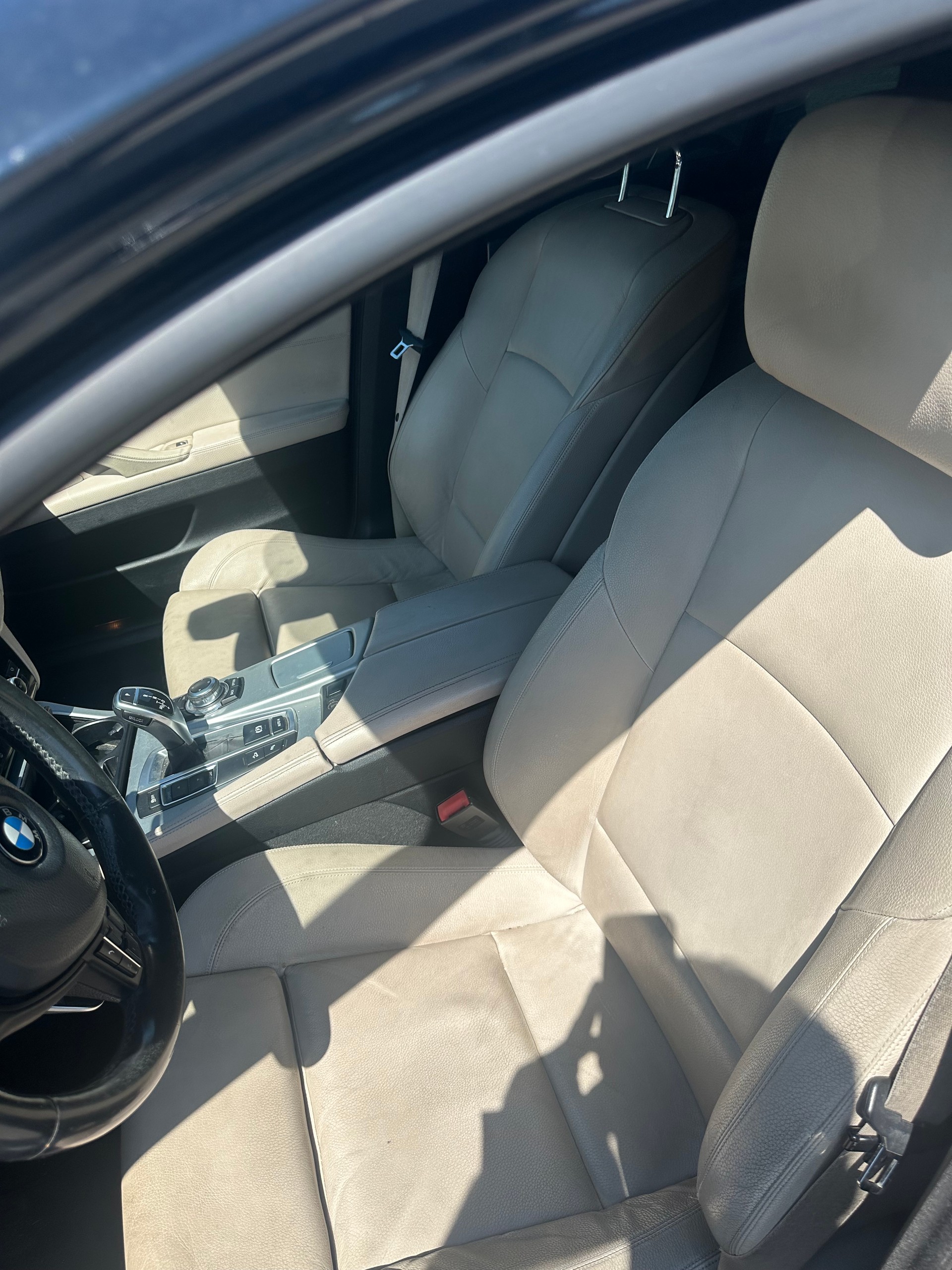 BMW 525d xDrive Touring Steptronic-image-10