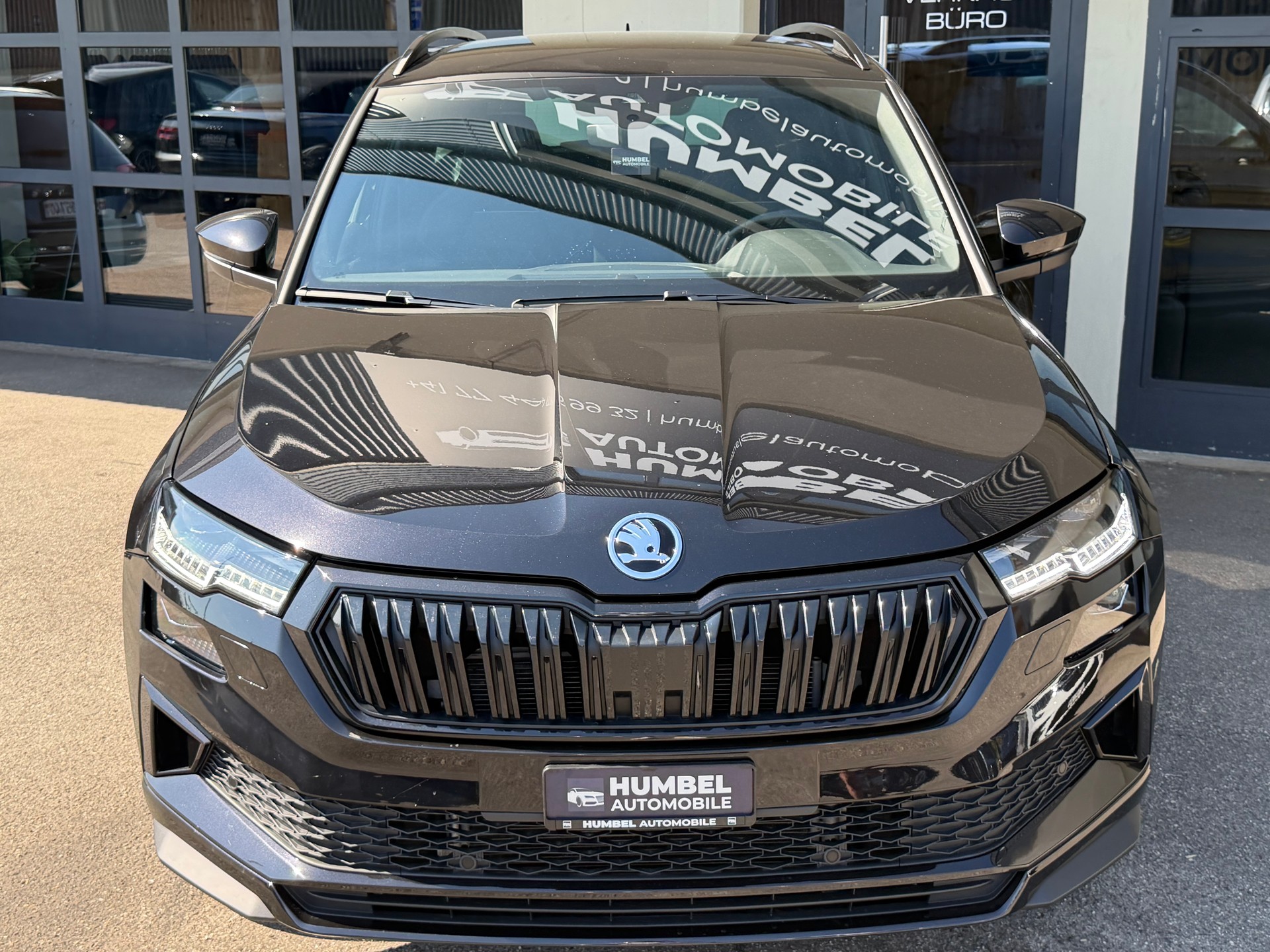 SKODA Karoq 1.5 TSI SportLine DSG-image-1