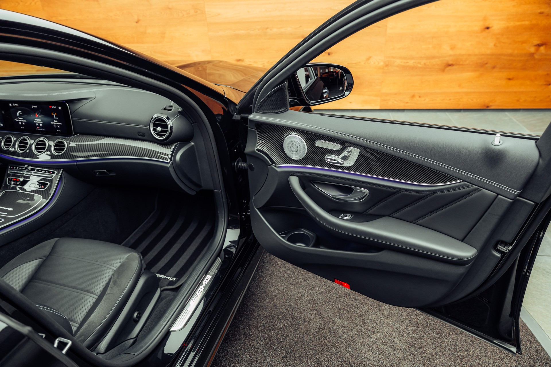 MERCEDES-BENZ AMG E 53 4Matic + Speedshift 9G-TCT-image-18
