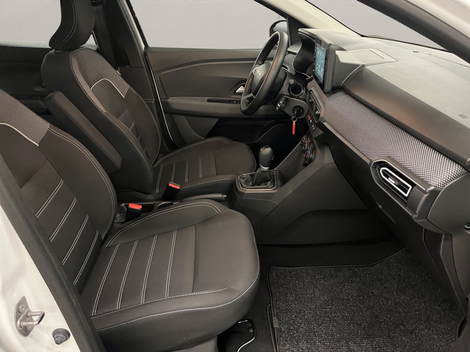 DACIA Sandero 1.0 TCe Expression-image-12