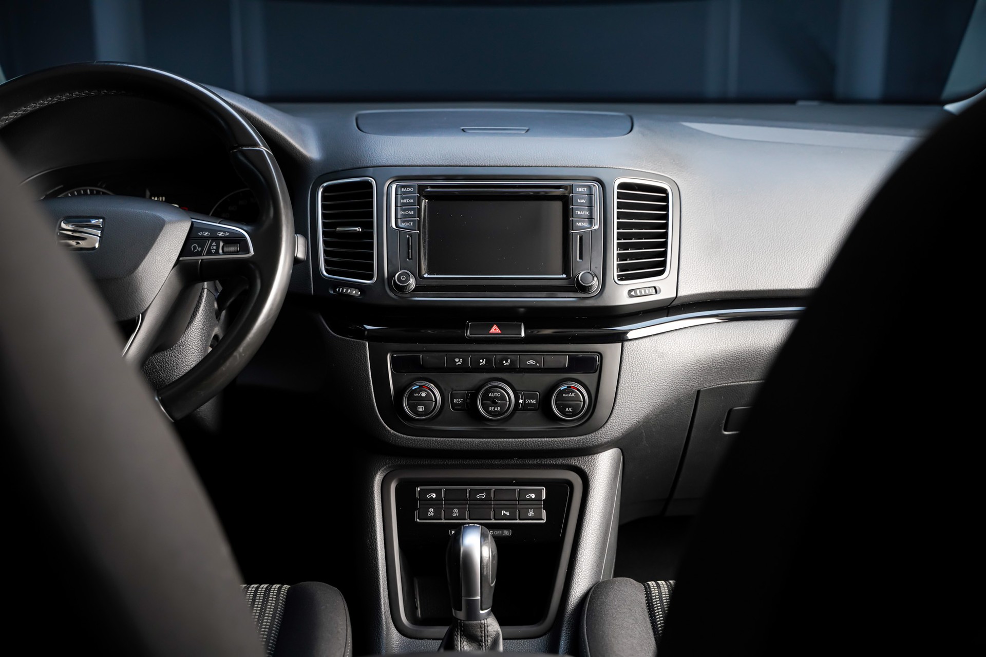 SEAT Alhambra 2.0 TDI Reference 7-Plätzer DSG-image-19