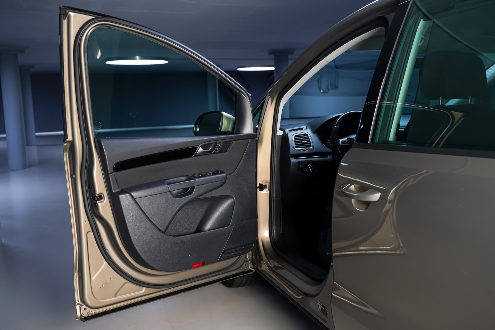 SEAT Alhambra 2.0 TDI Reference 7-Plätzer DSG-image-7