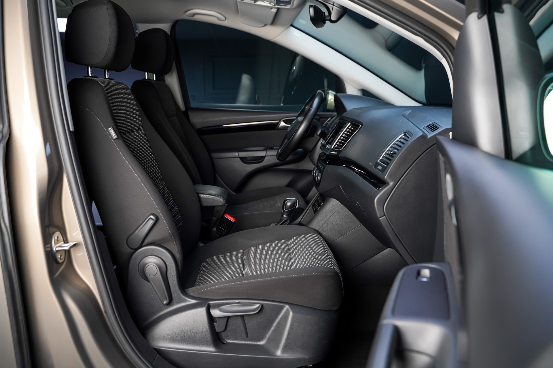SEAT Alhambra 2.0 TDI Reference 7-Plätzer DSG-image-16