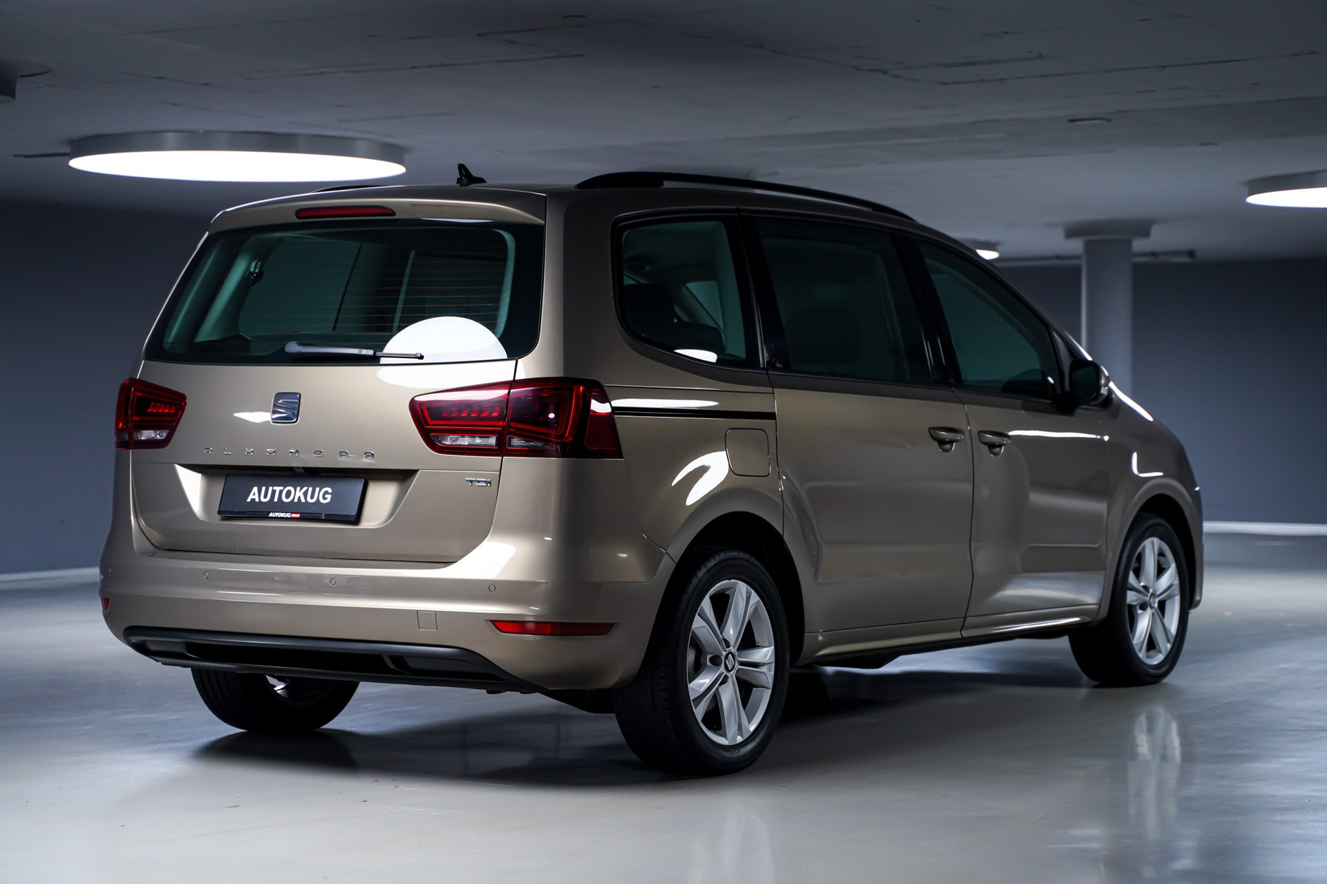 SEAT Alhambra 2.0 TDI Reference 7-Plätzer DSG-image-4