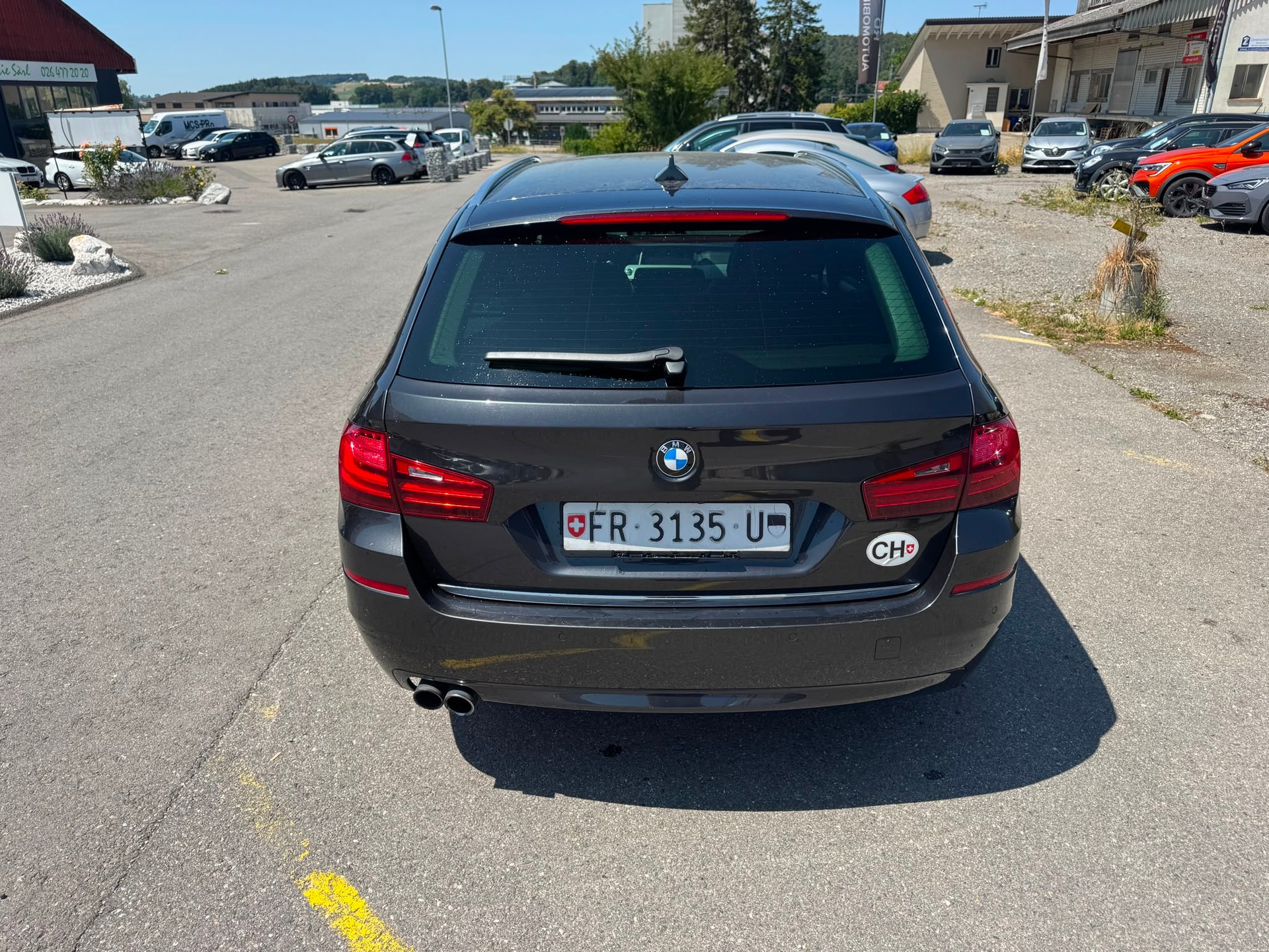 BMW 528i Touring xDrive Steptronic-image-4