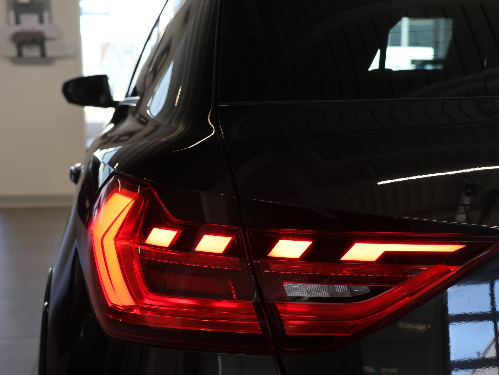 AUDI A1 Citycarver 35 *Rückfahrkamera* *Sitzheizung*-image-21