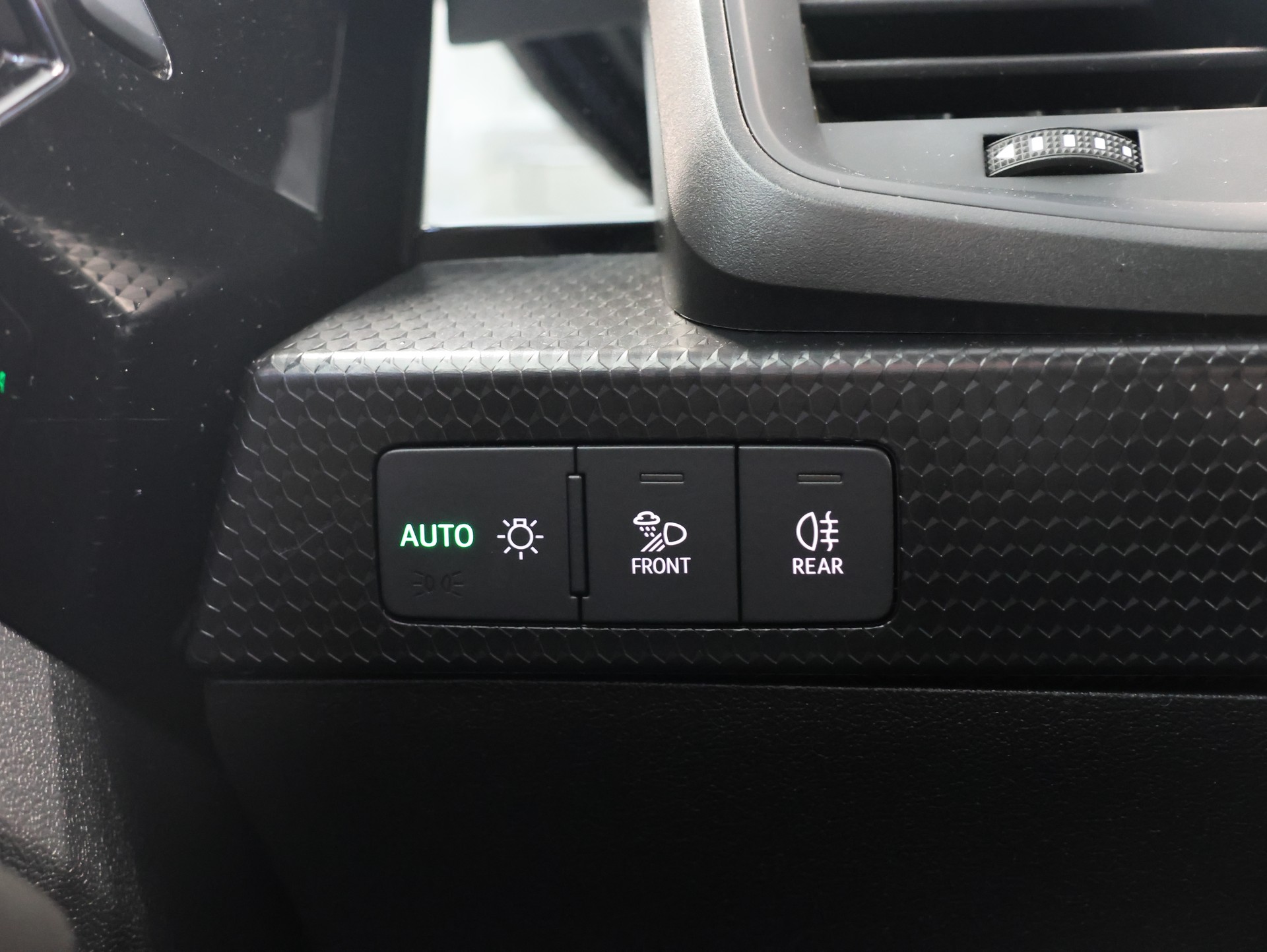 AUDI A1 Citycarver 35 *Rückfahrkamera* *Sitzheizung*-image-19