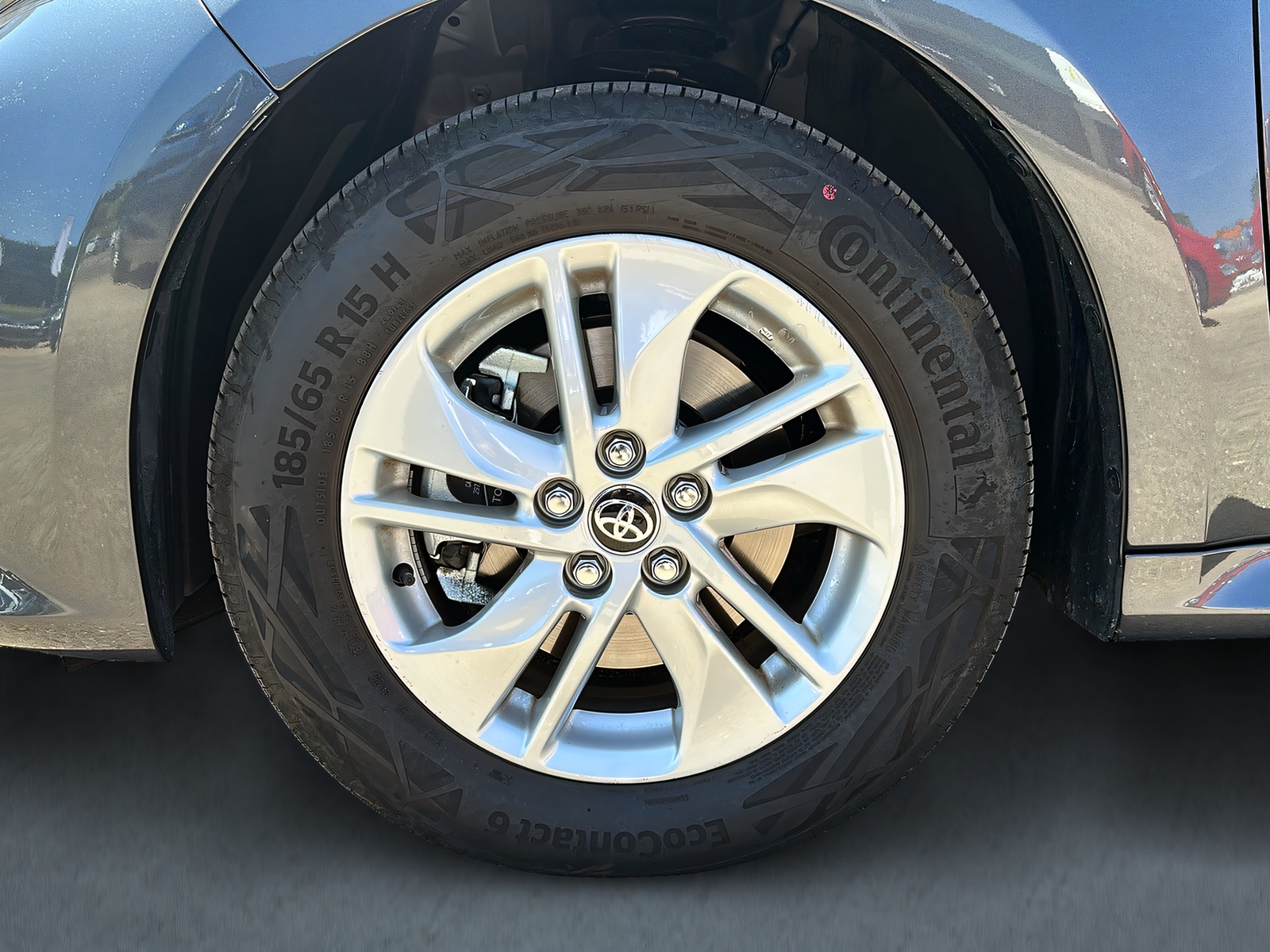 TOYOTA Yaris 1.5 Comfort e-CVT-image-12
