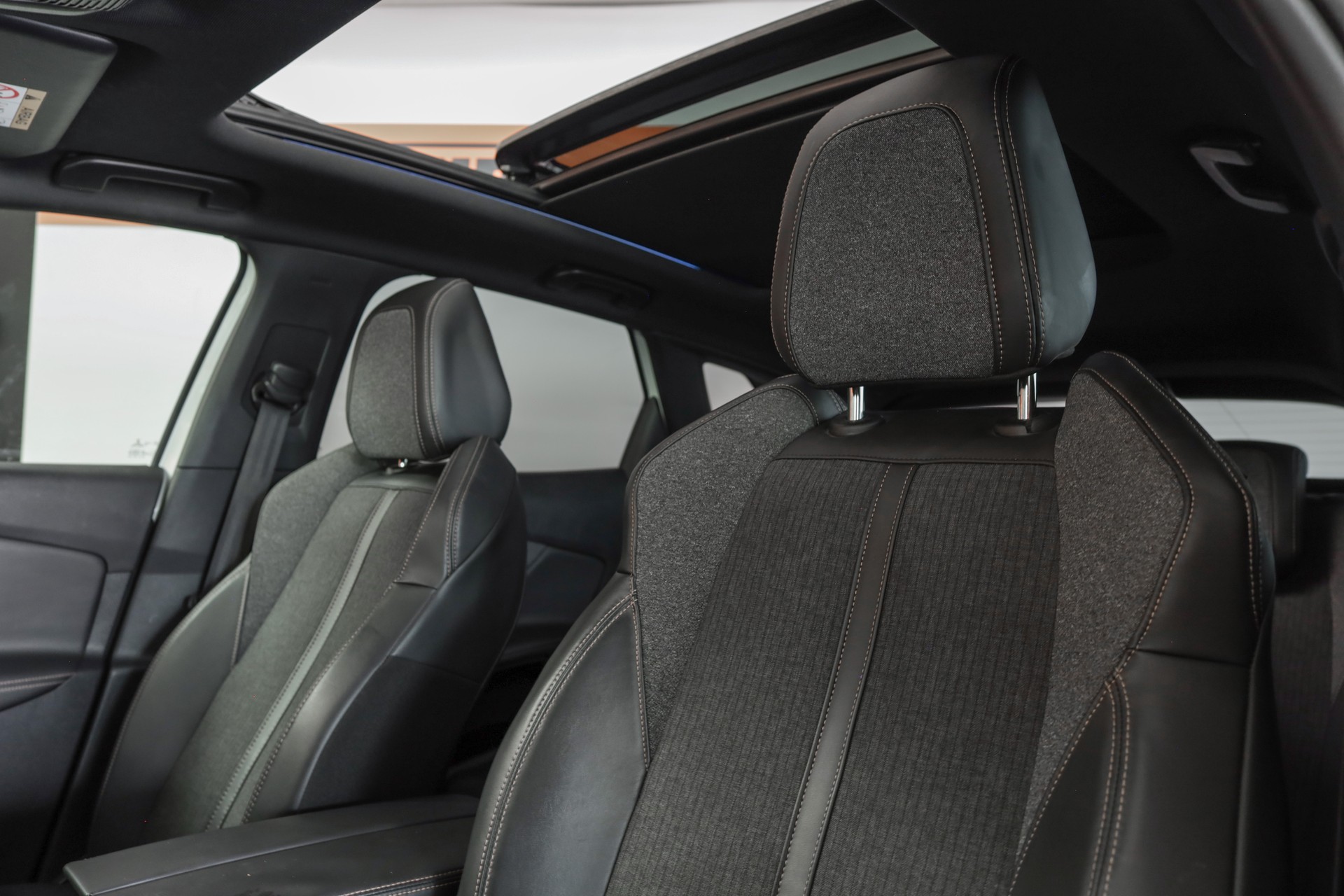 PEUGEOT 3008 1.6 BlueHDi GT Line EAT-image-7