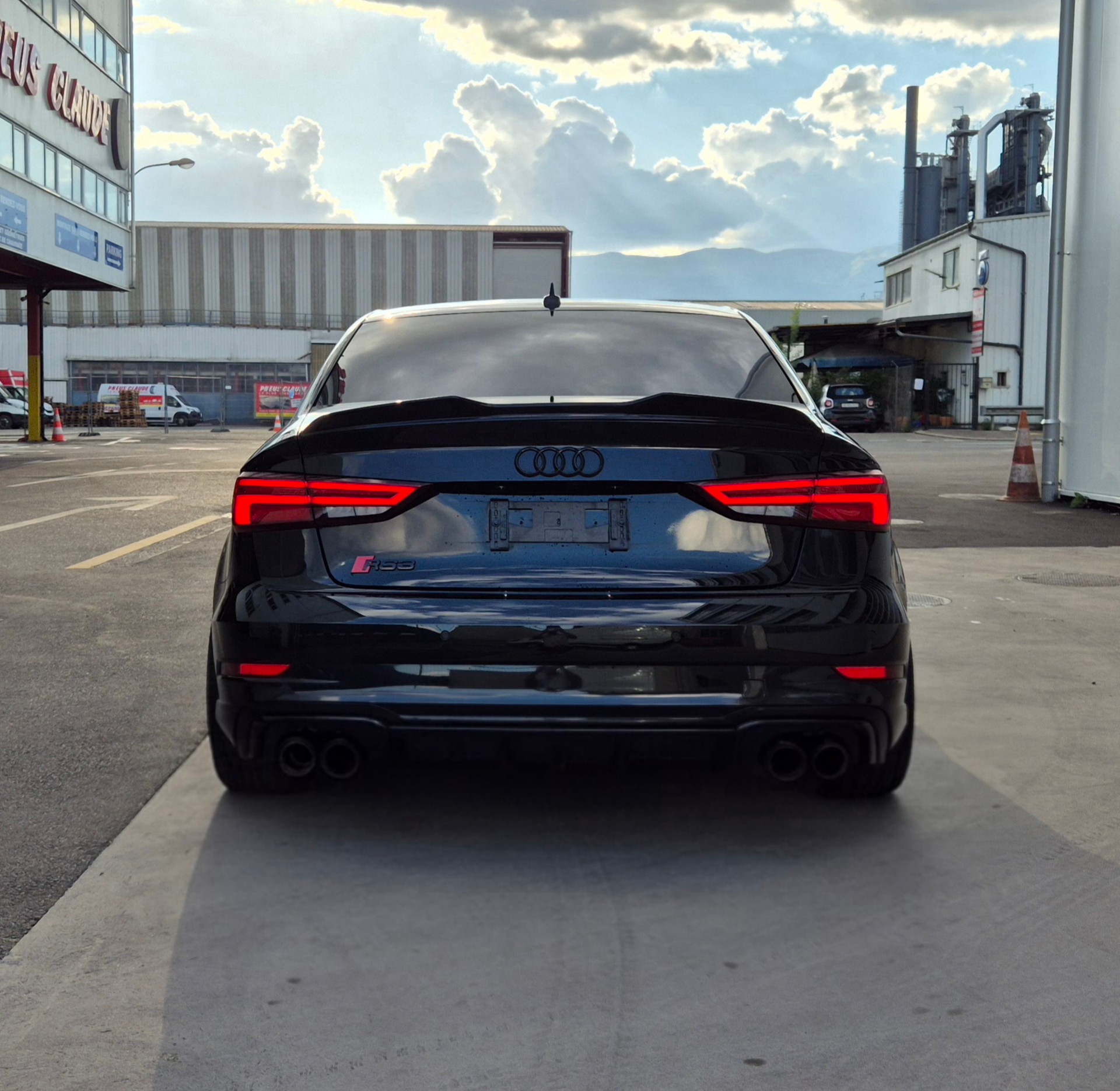 AUDI RS3-image-2